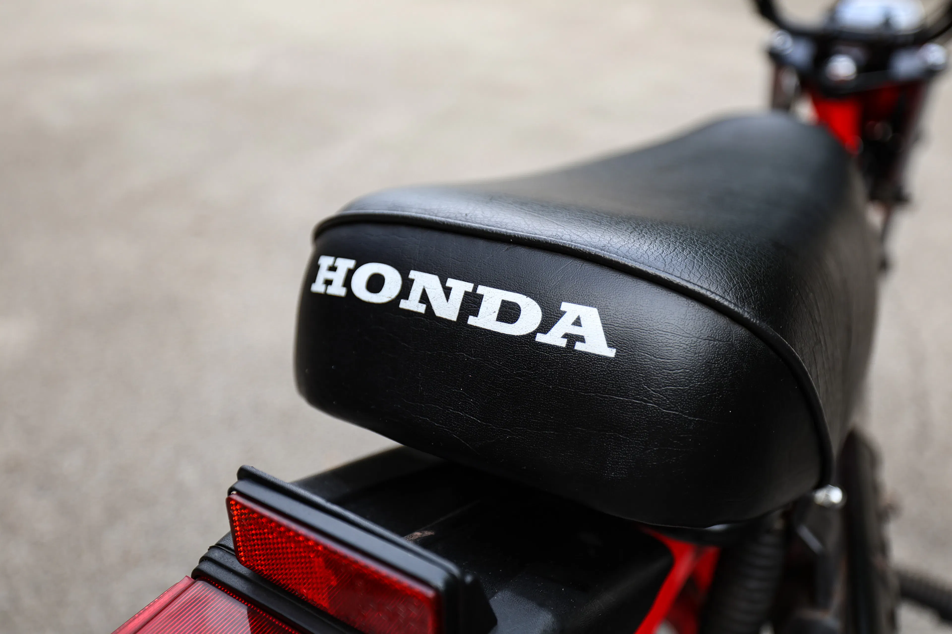 1993 Honda CT70 Mini Trail seat logo