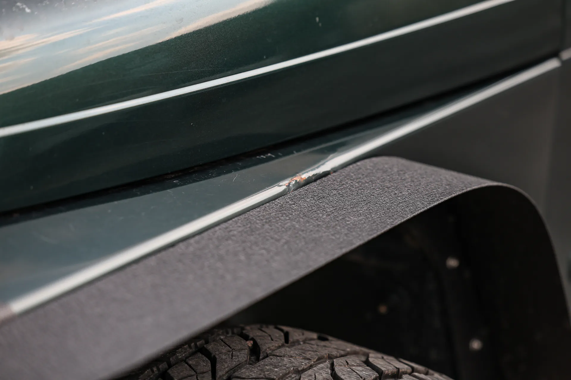 1999 Jeep Wrangler Sport driver fender flare