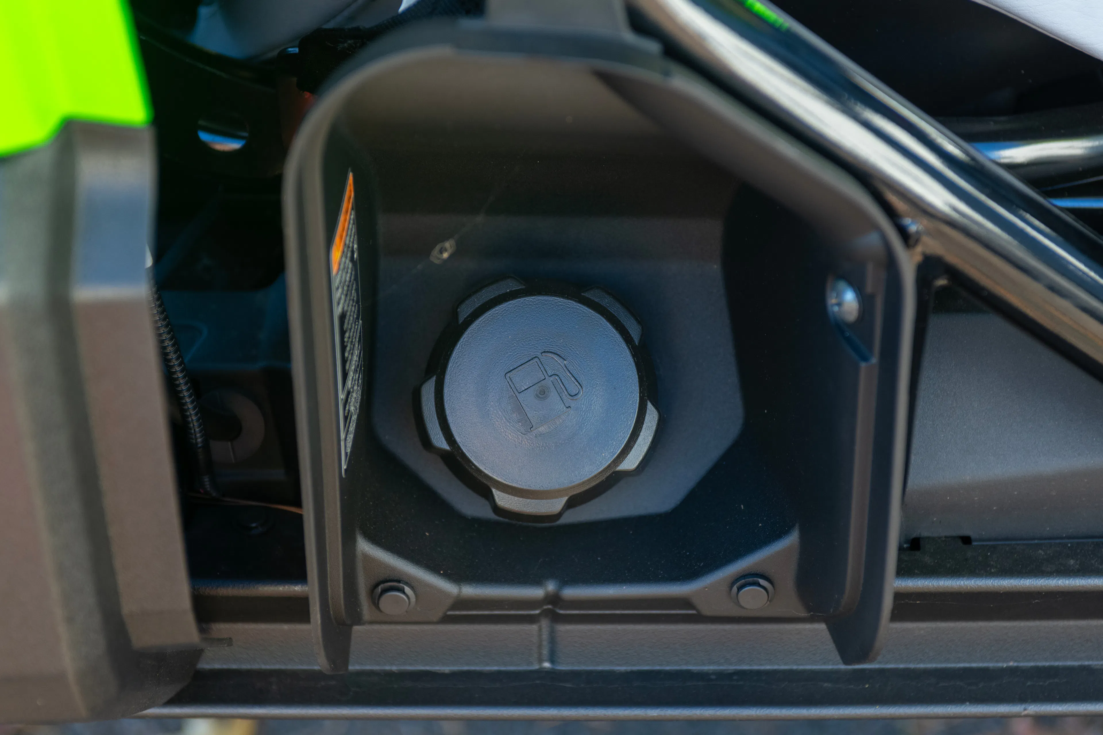 2026 Kawasaki Teryx5 H2 Deluxe gas filler