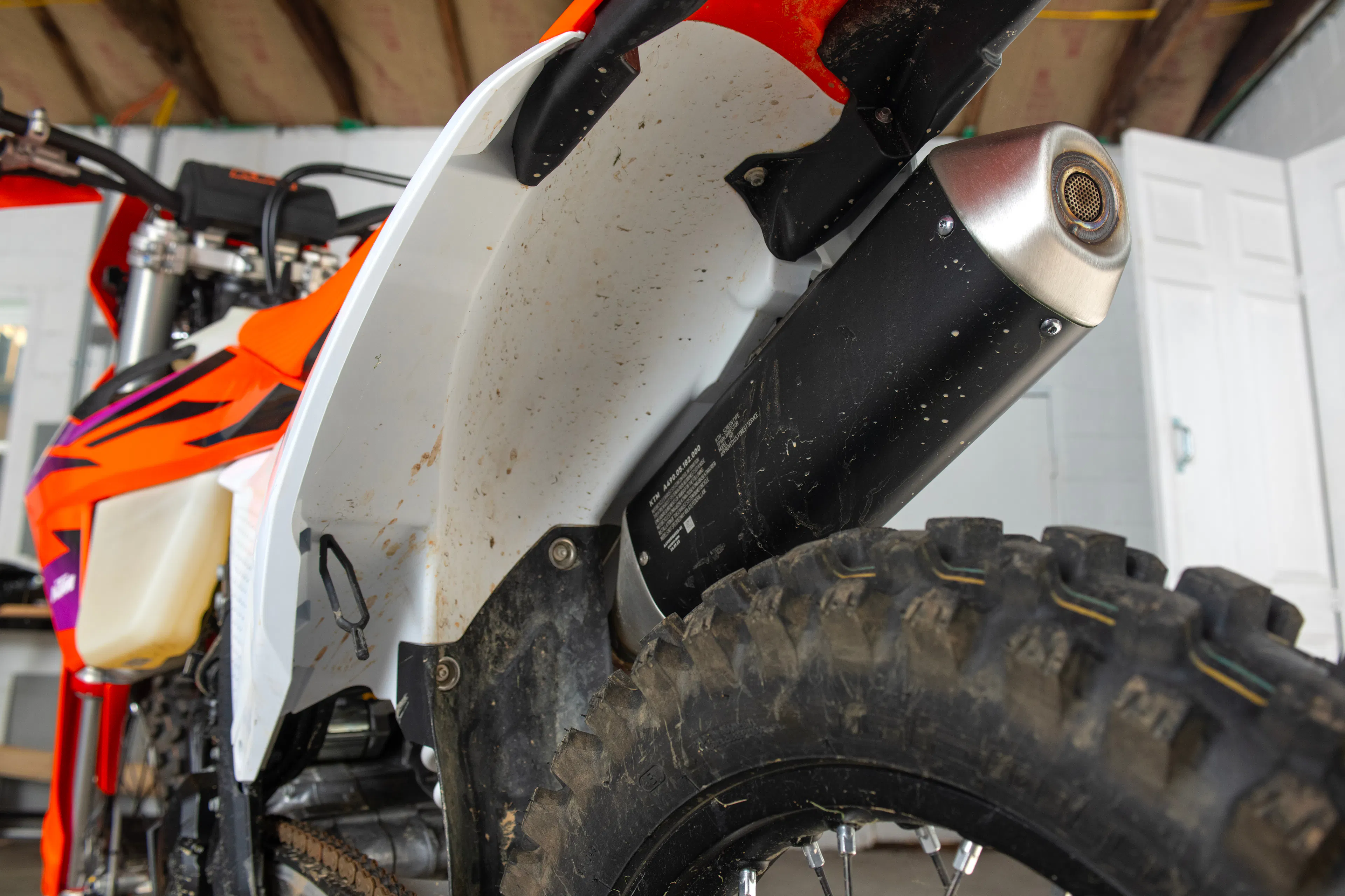 2024 KTM 350 XW-F undertail detail 