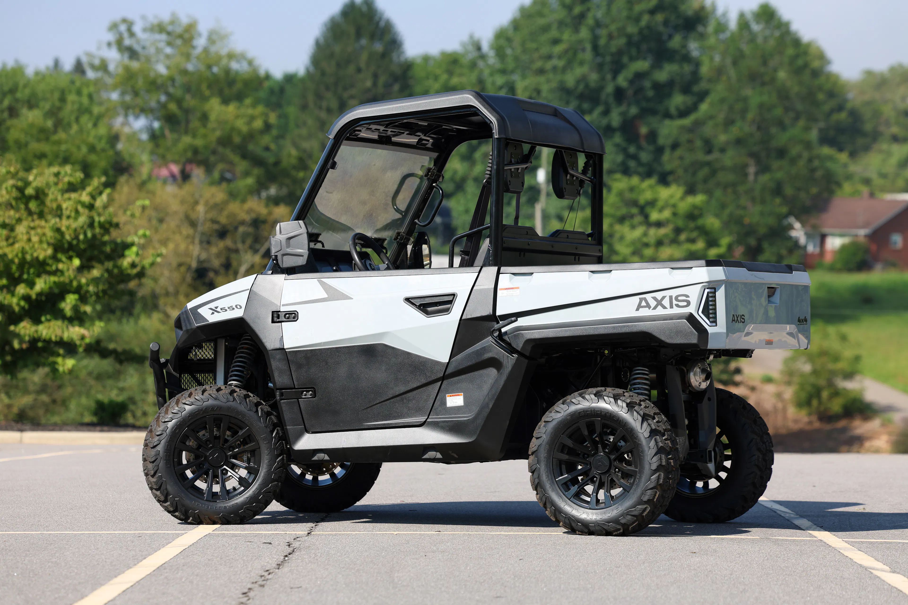 2024 Axis 550 driver rear 3/4