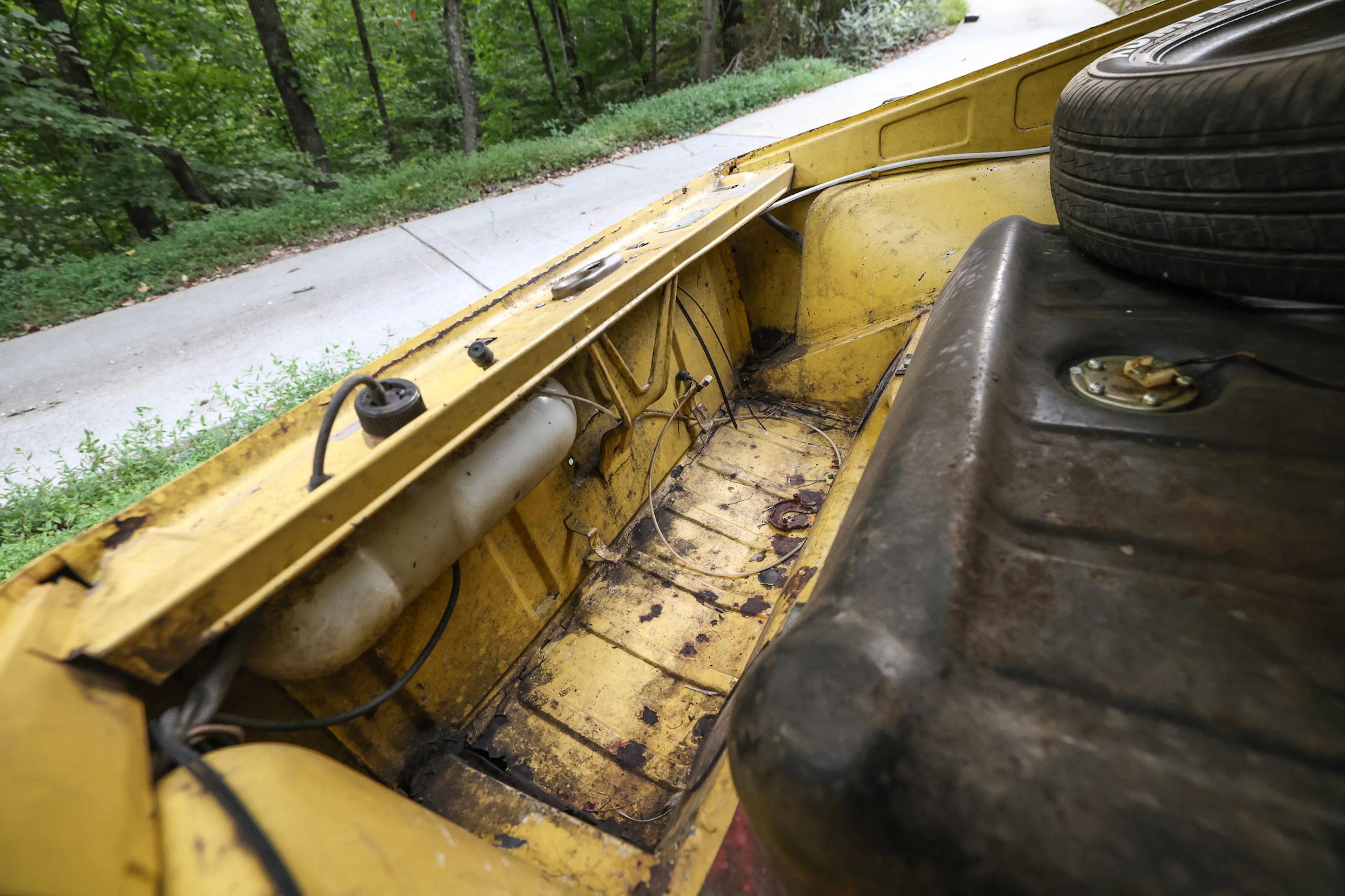 1973 Volkswagen Thing frunk floor 2