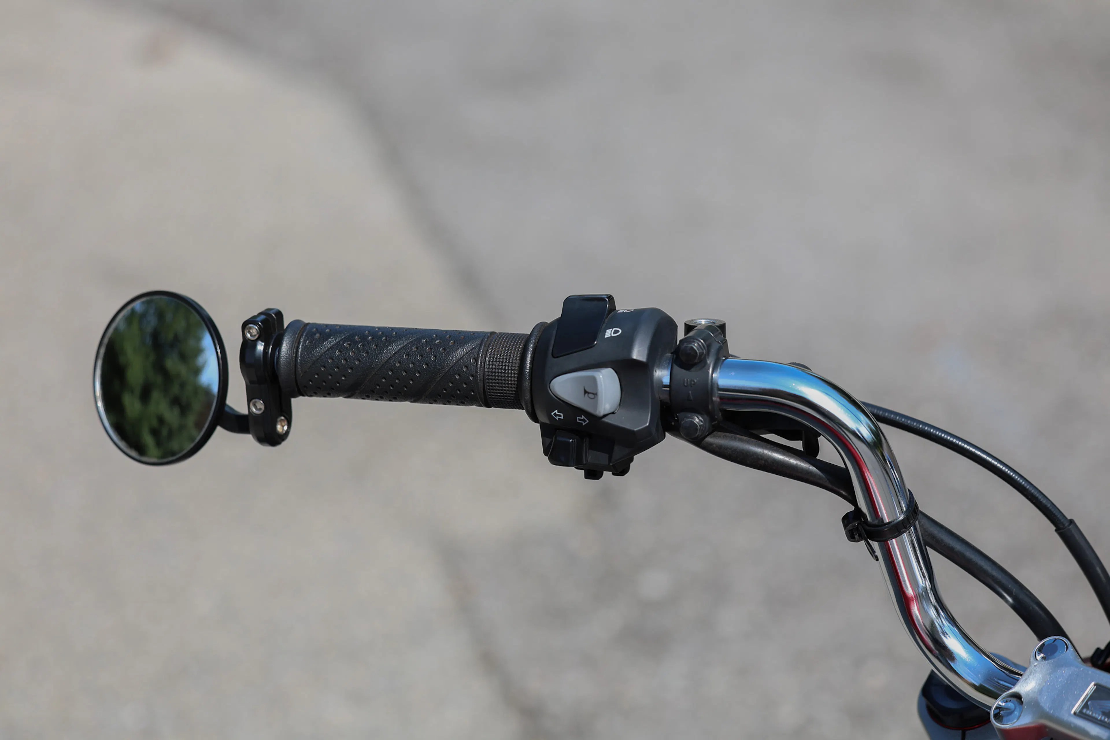 2019 Honda Monkey left bar end