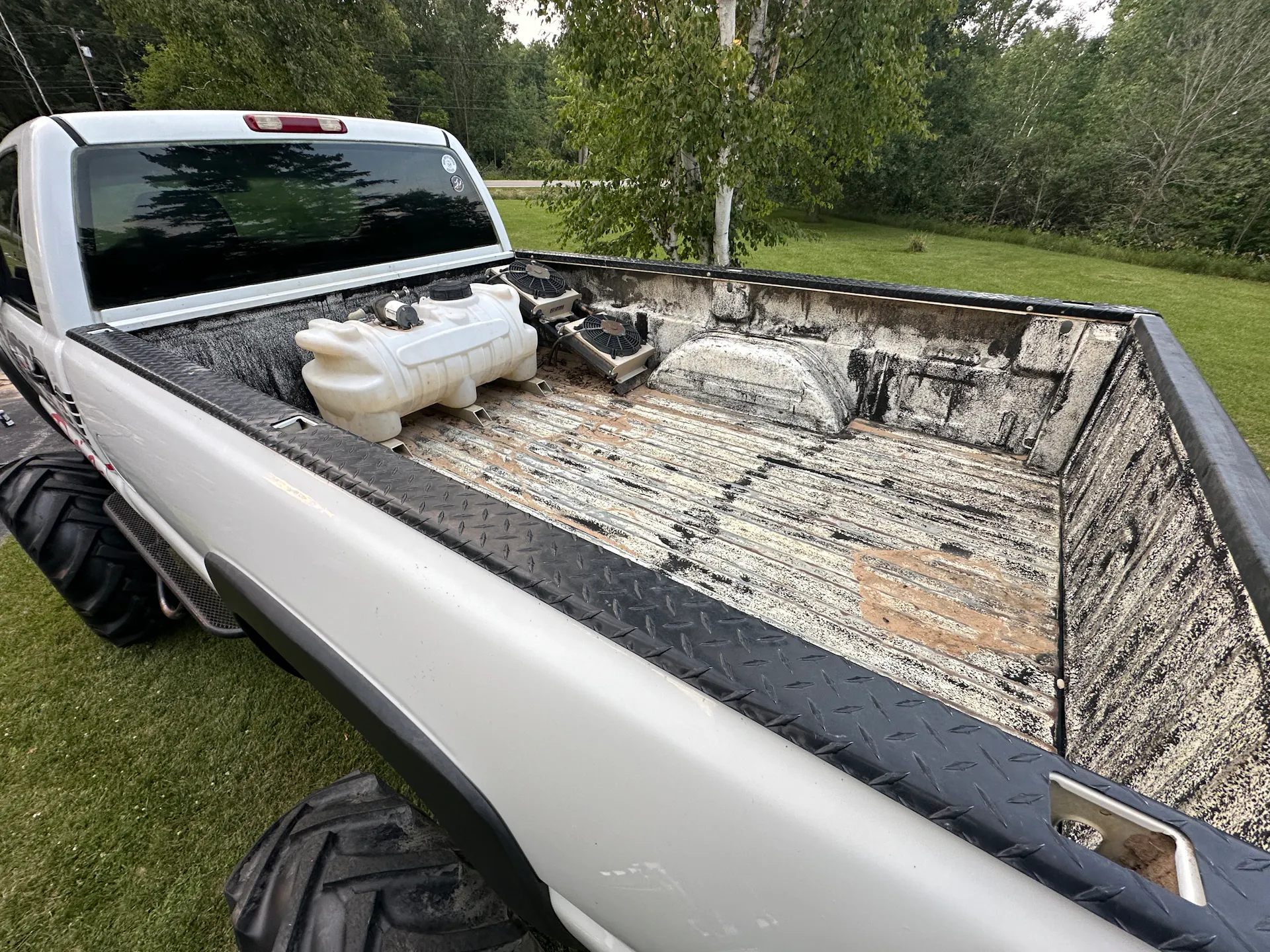 2004 GMC Sierra SXS Blog bed interior