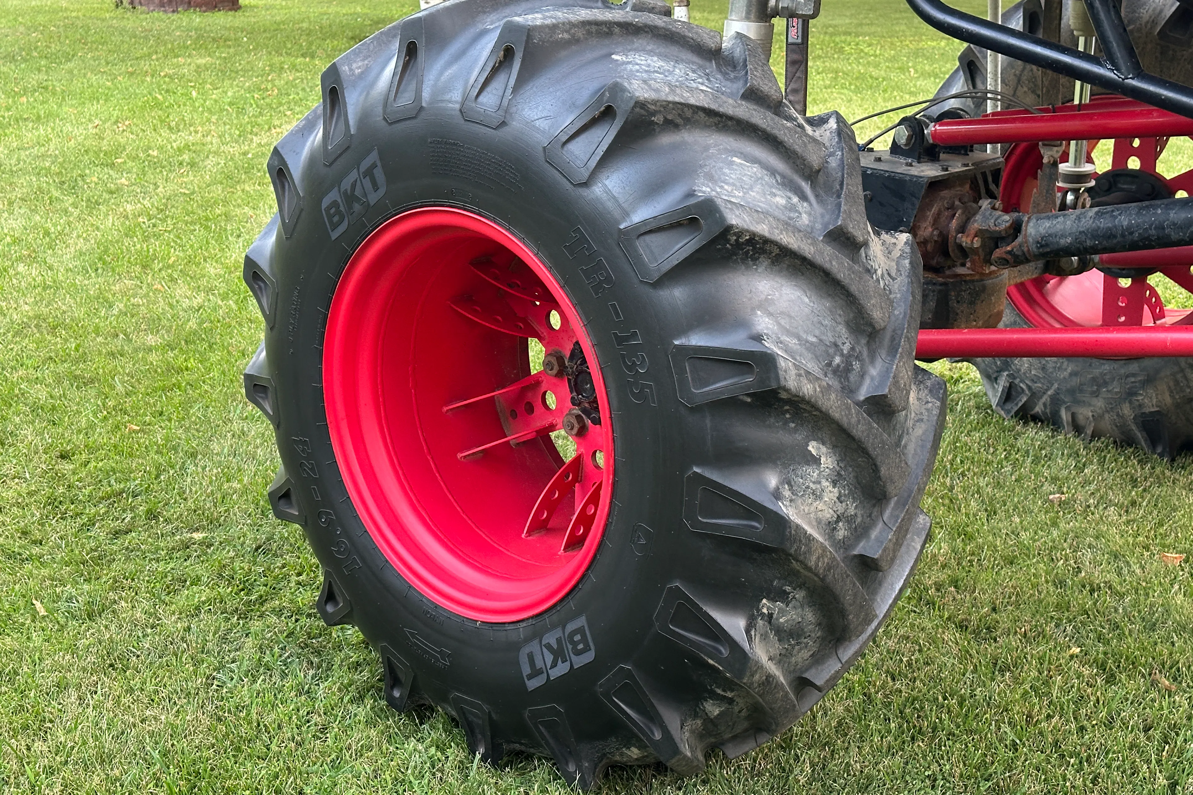 2004 GMC Sierra SXS Blog passenger rear wheel