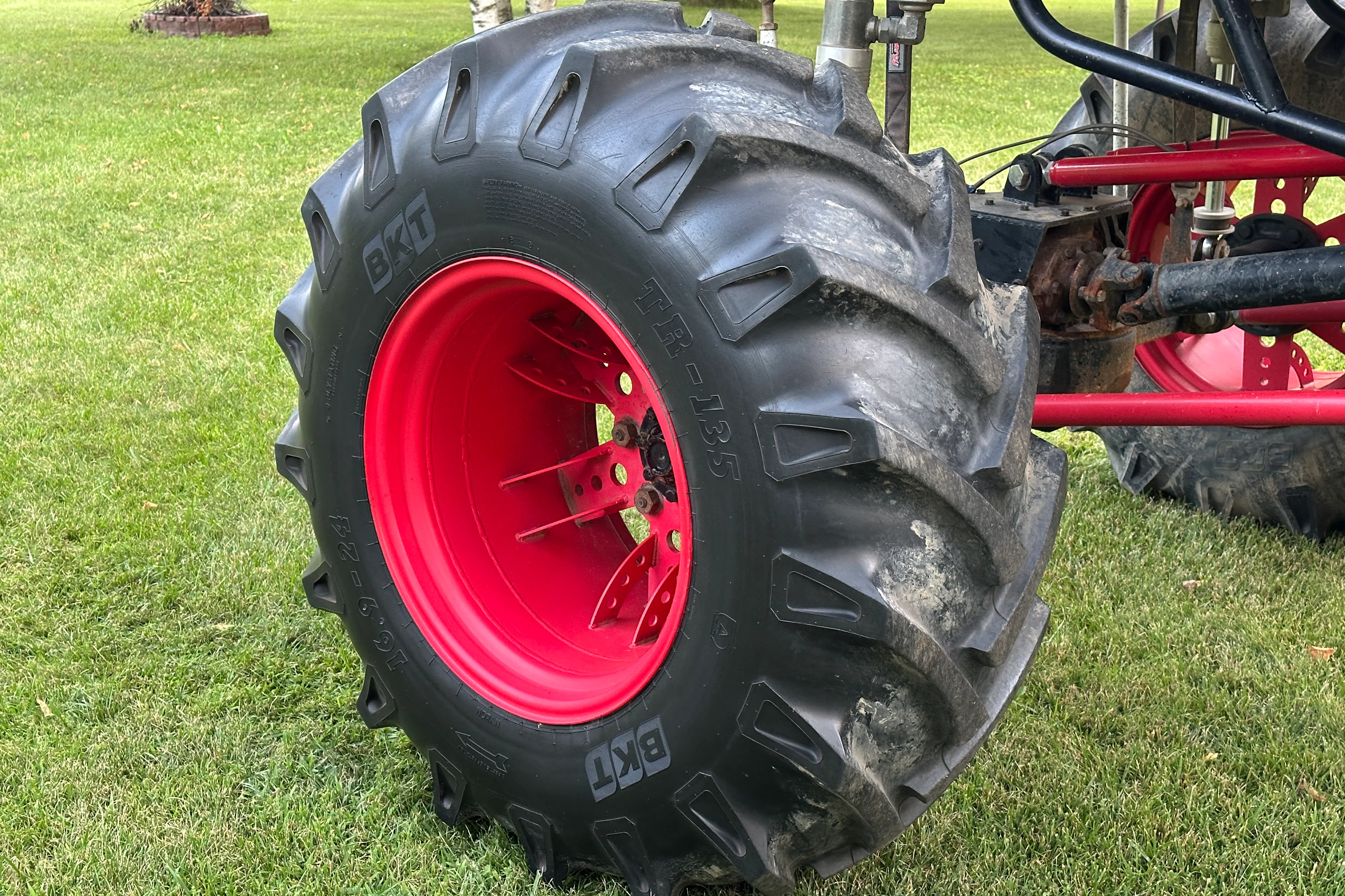 2004 GMC Sierra SXS Blog passenger rear wheel