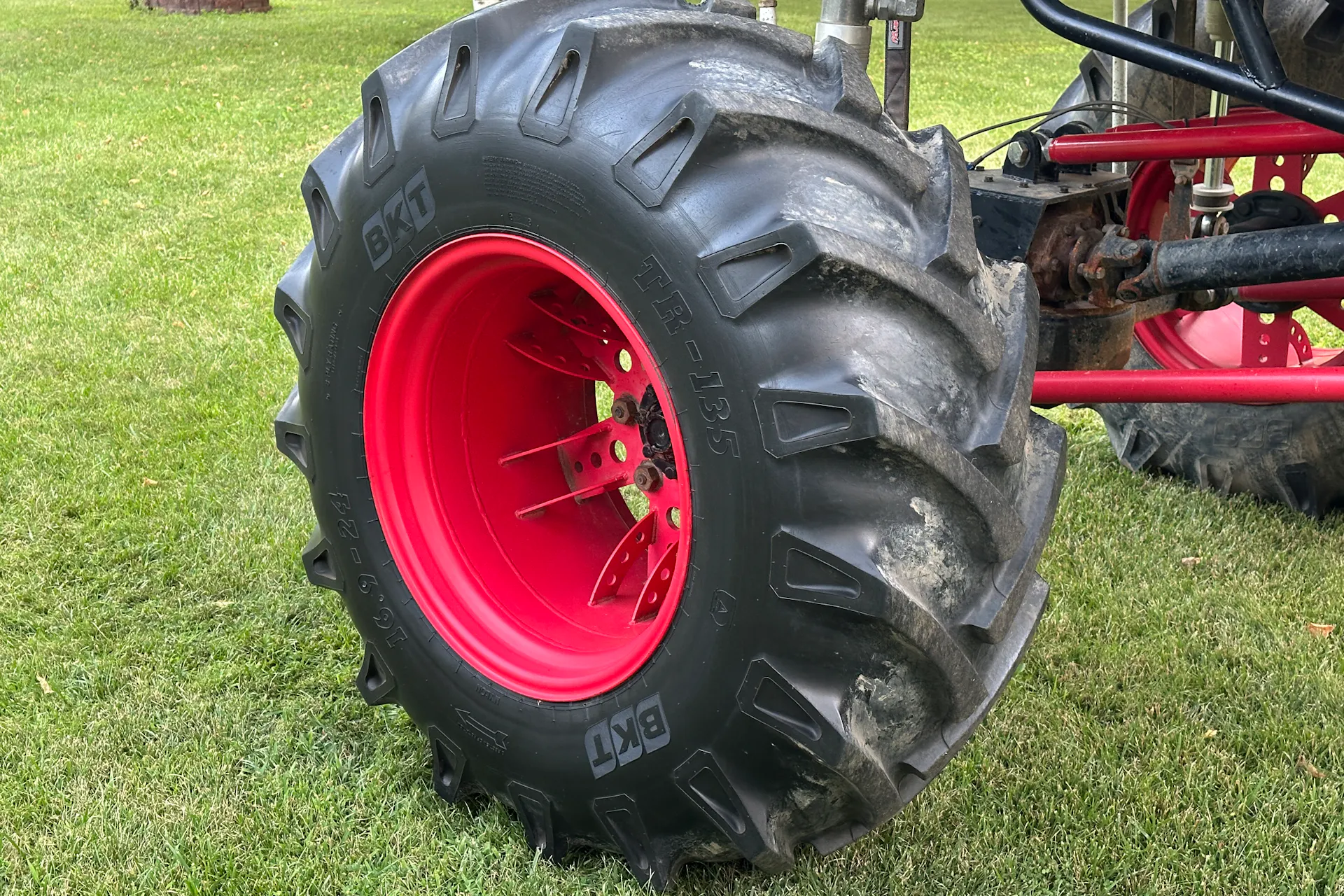 2004 GMC Sierra SXS Blog passenger rear wheel