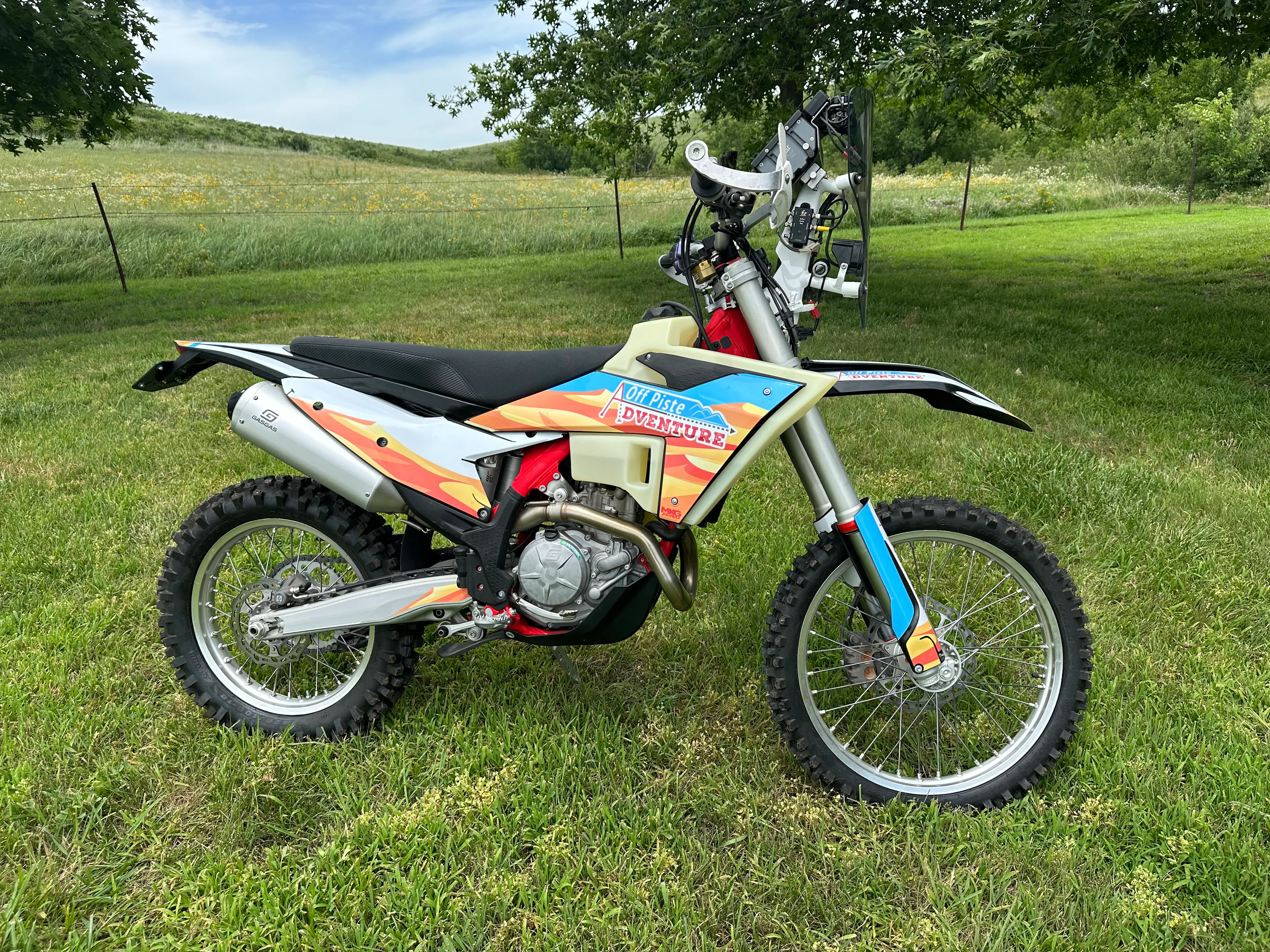 2024 Gas Gas ES500F Off-Piste Adventures right side