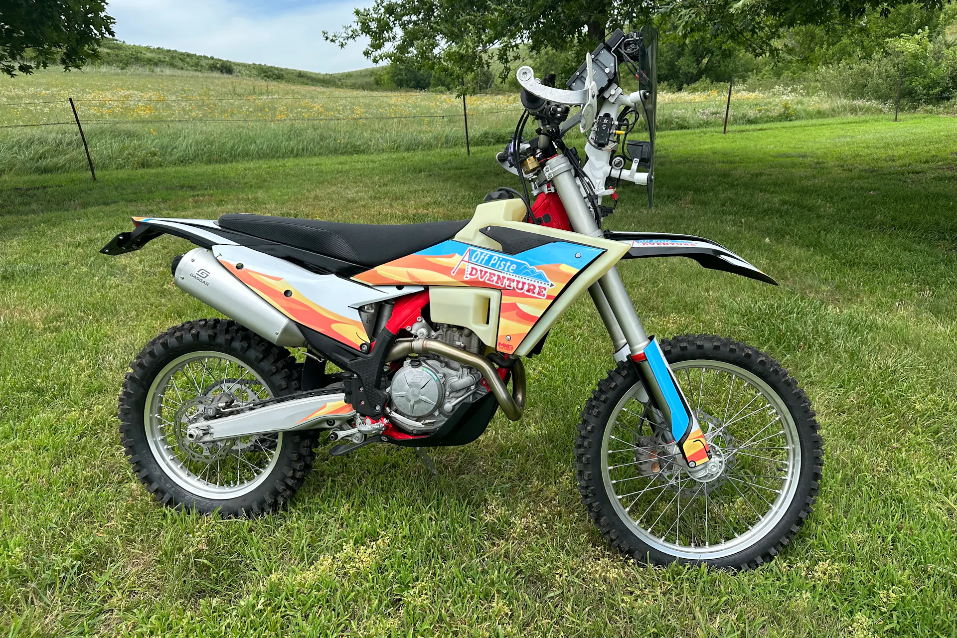2024 Gas Gas ES500F Off-Piste Adventures right side