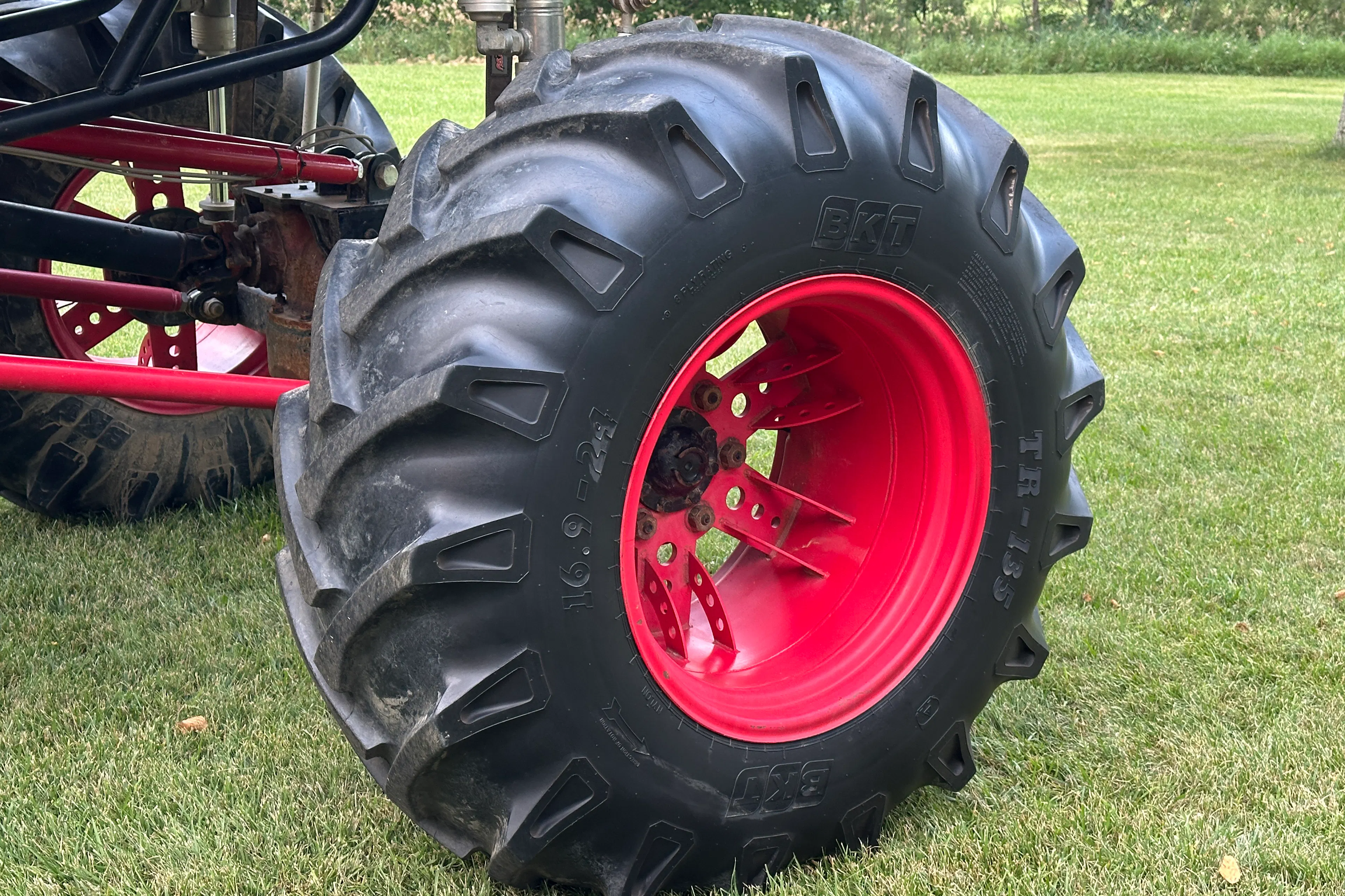 2004 GMC Sierra SXS Blog driver rear wheel