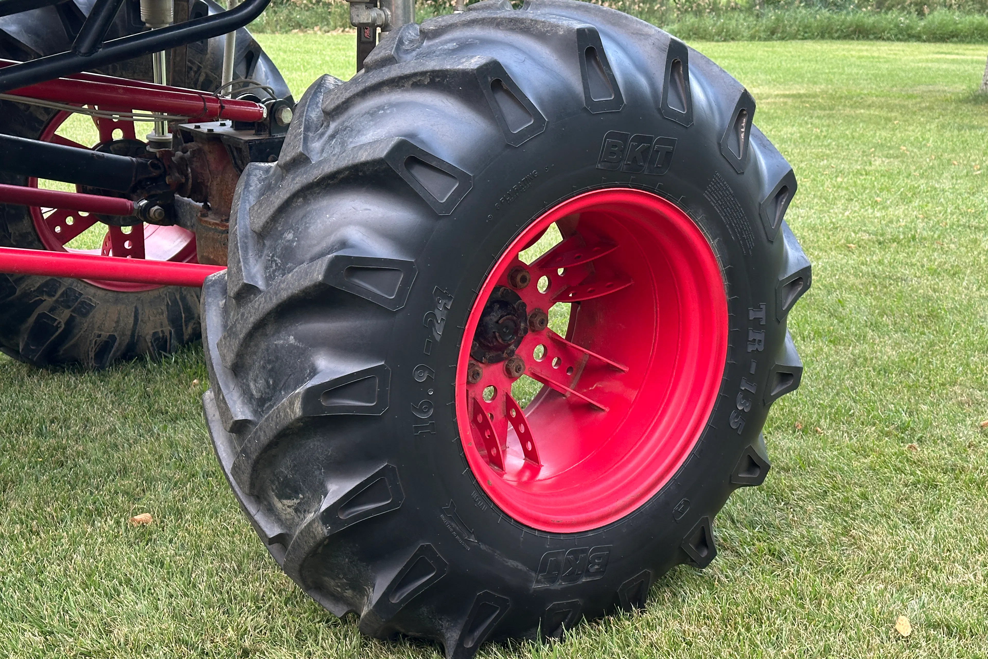 2004 GMC Sierra SXS Blog driver rear wheel
