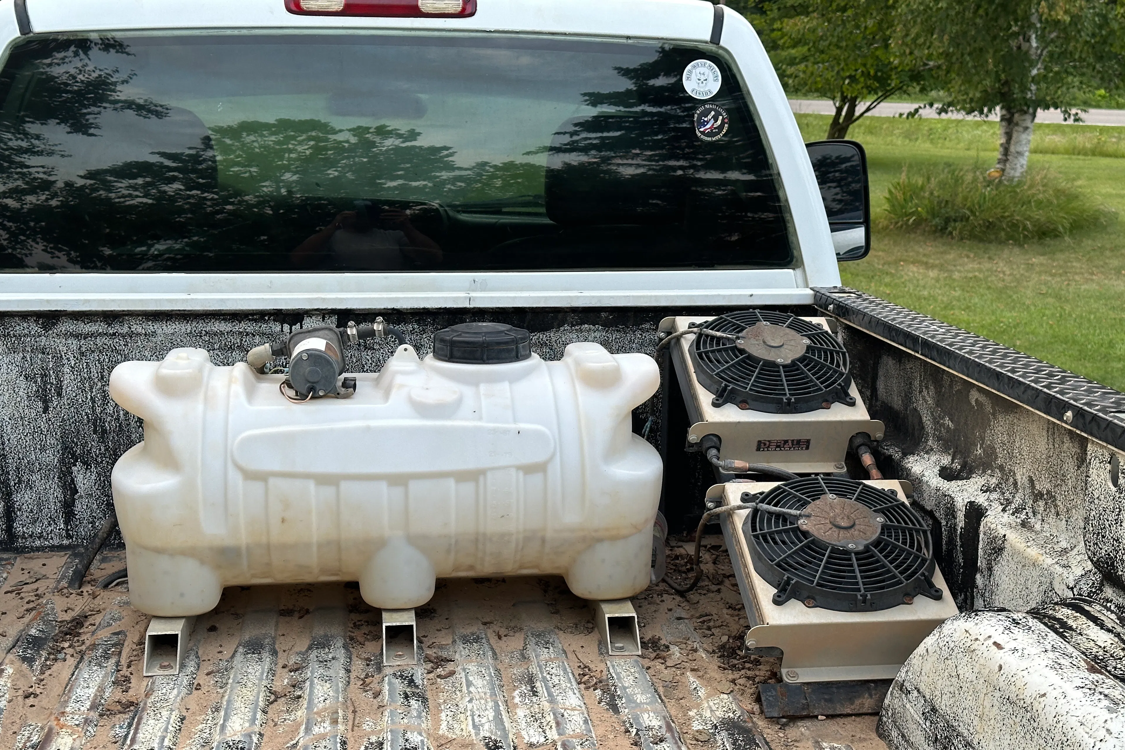 2004 GMC Sierra SXS Blog bed tank/fans