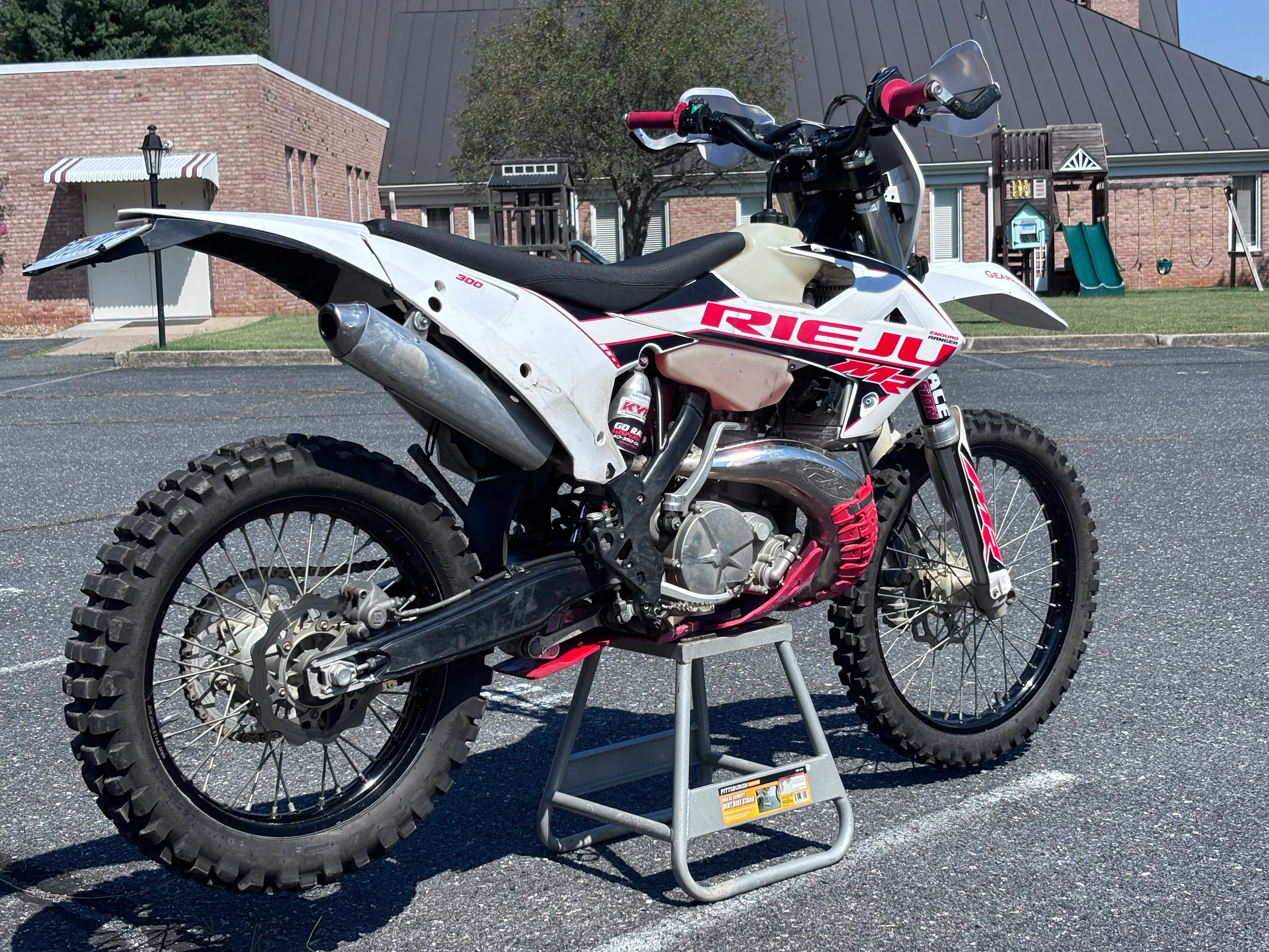 2023 Rieju MR Ranger 300 right rear 3/4 close