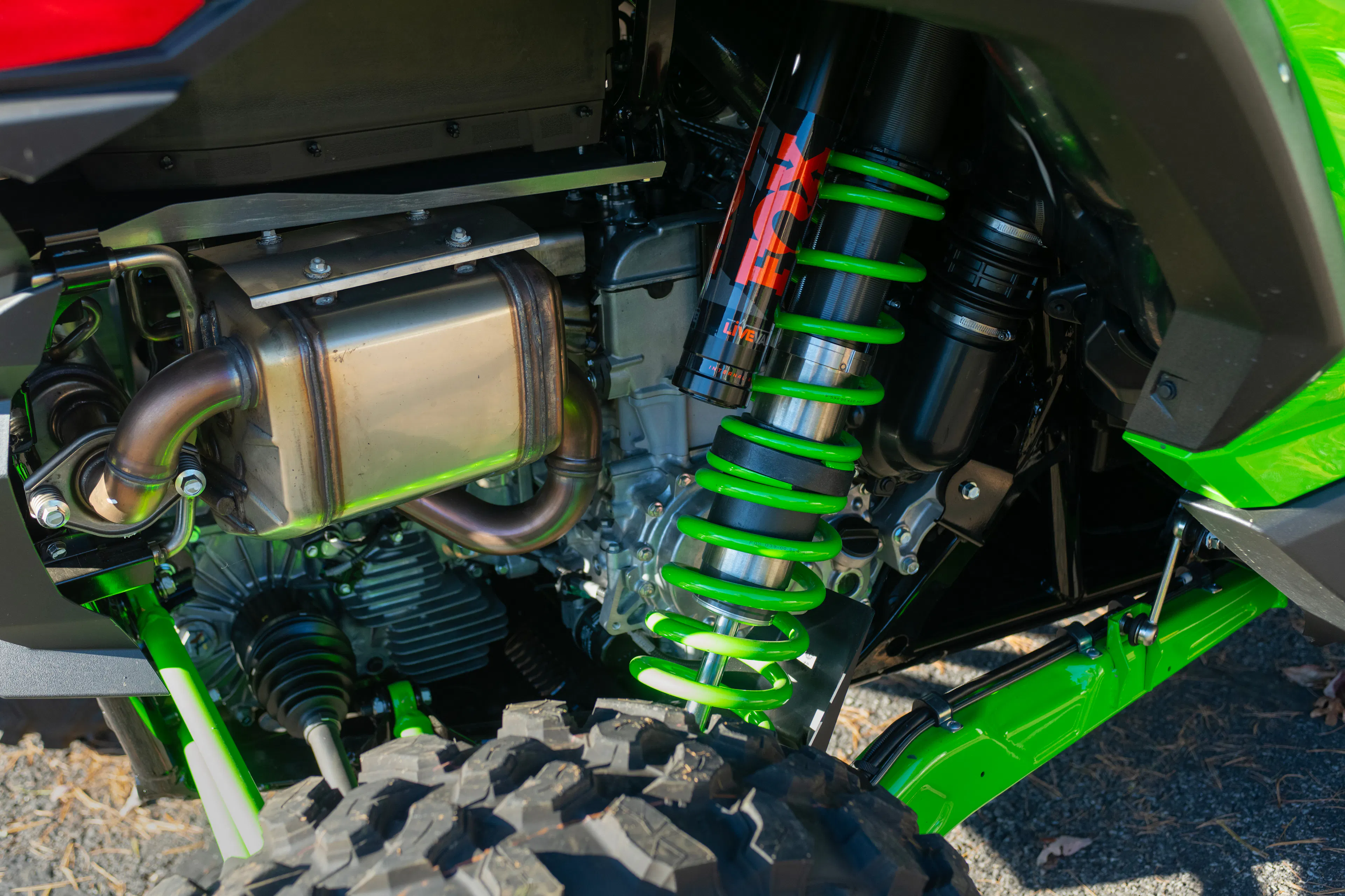 2026 Kawasaki Teryx5 H2 Deluxe engine pass