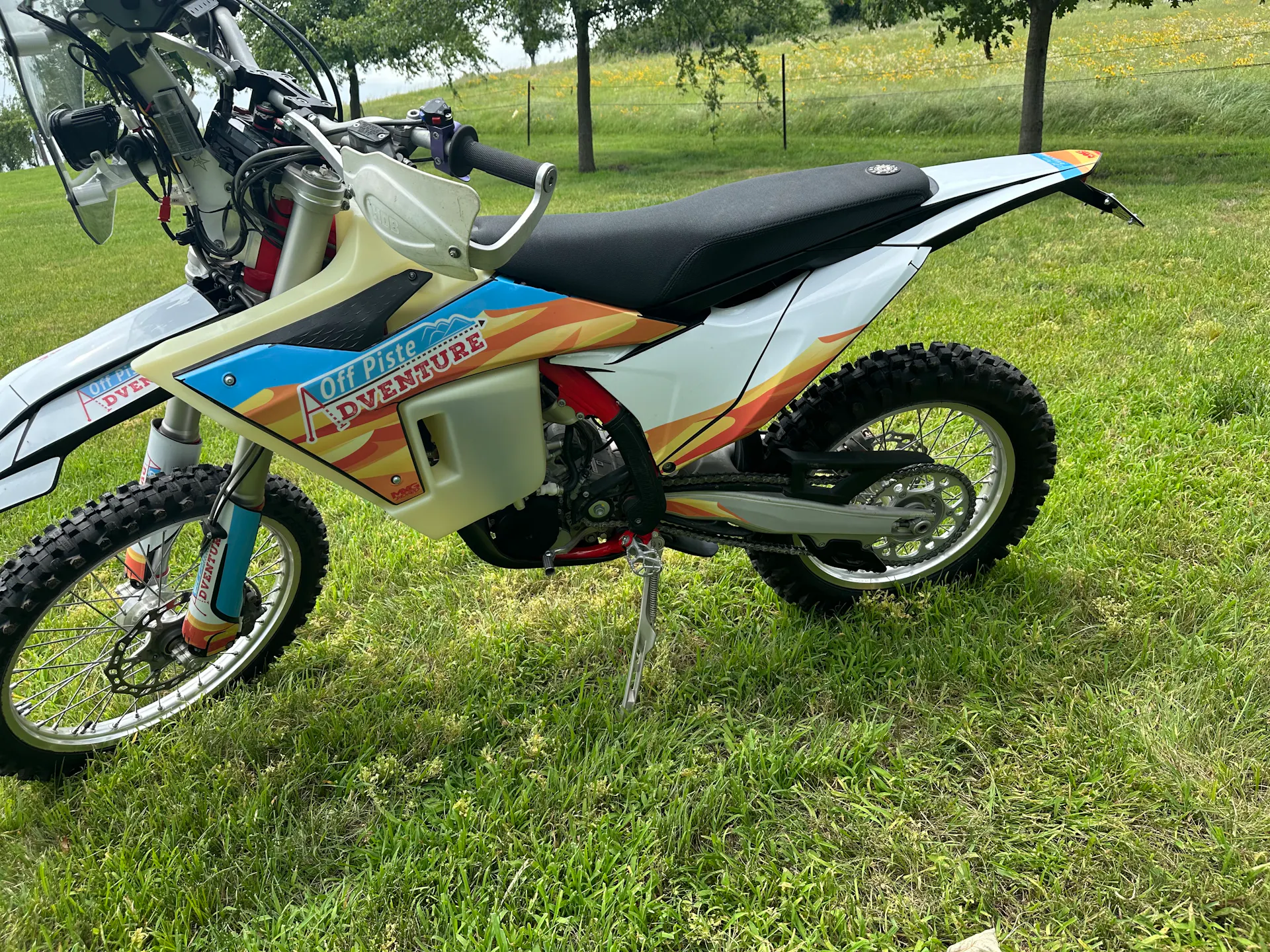 2024 Gas Gas ES500F Off-Piste Adventures left side