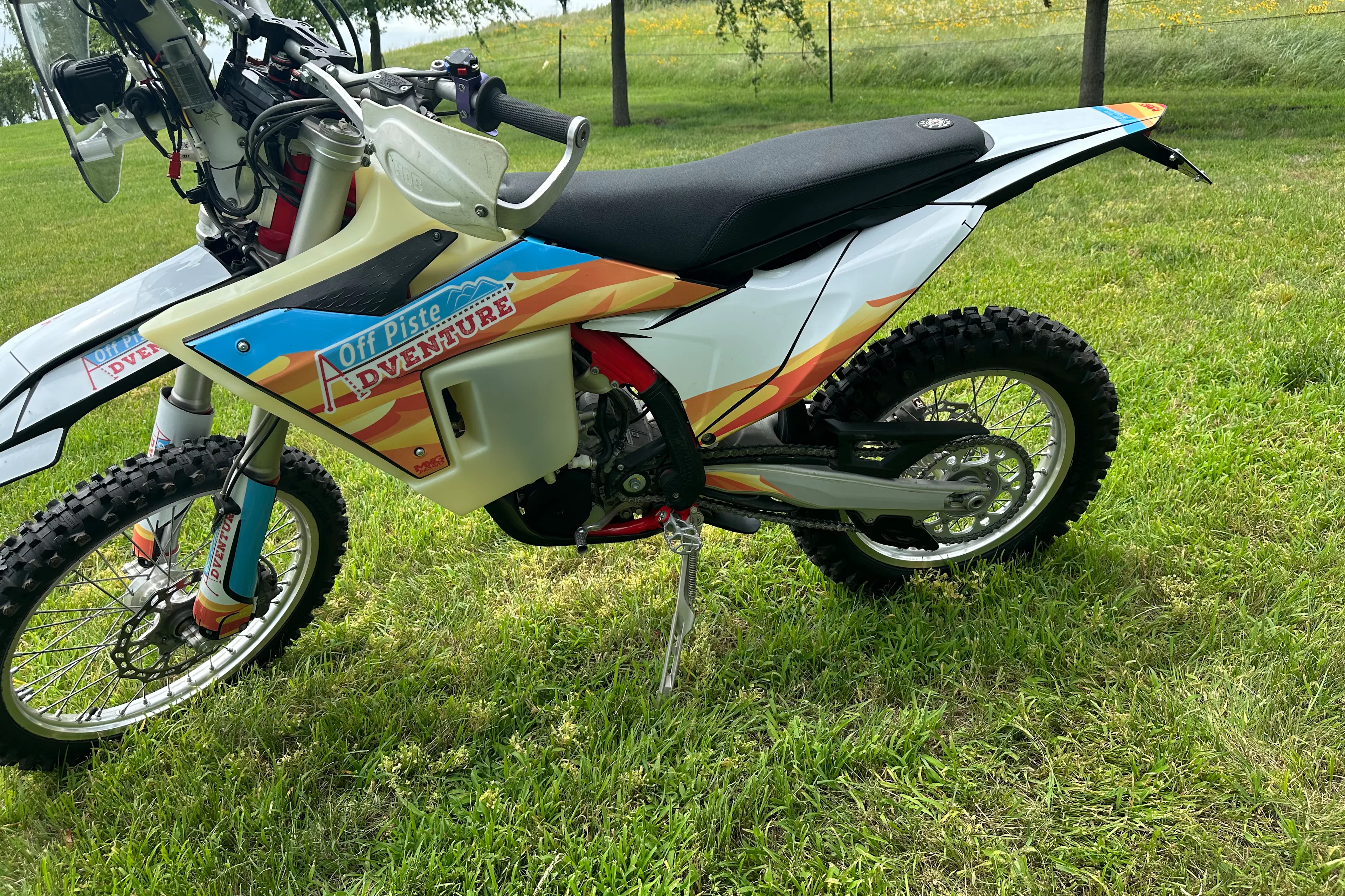 2024 Gas Gas ES500F Off-Piste Adventures left side