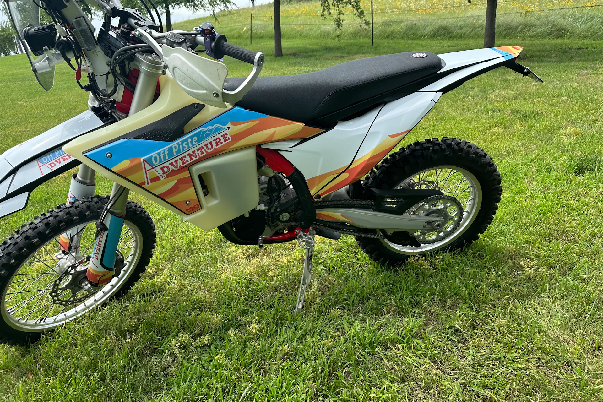2024 Gas Gas ES500F Off-Piste Adventures left side