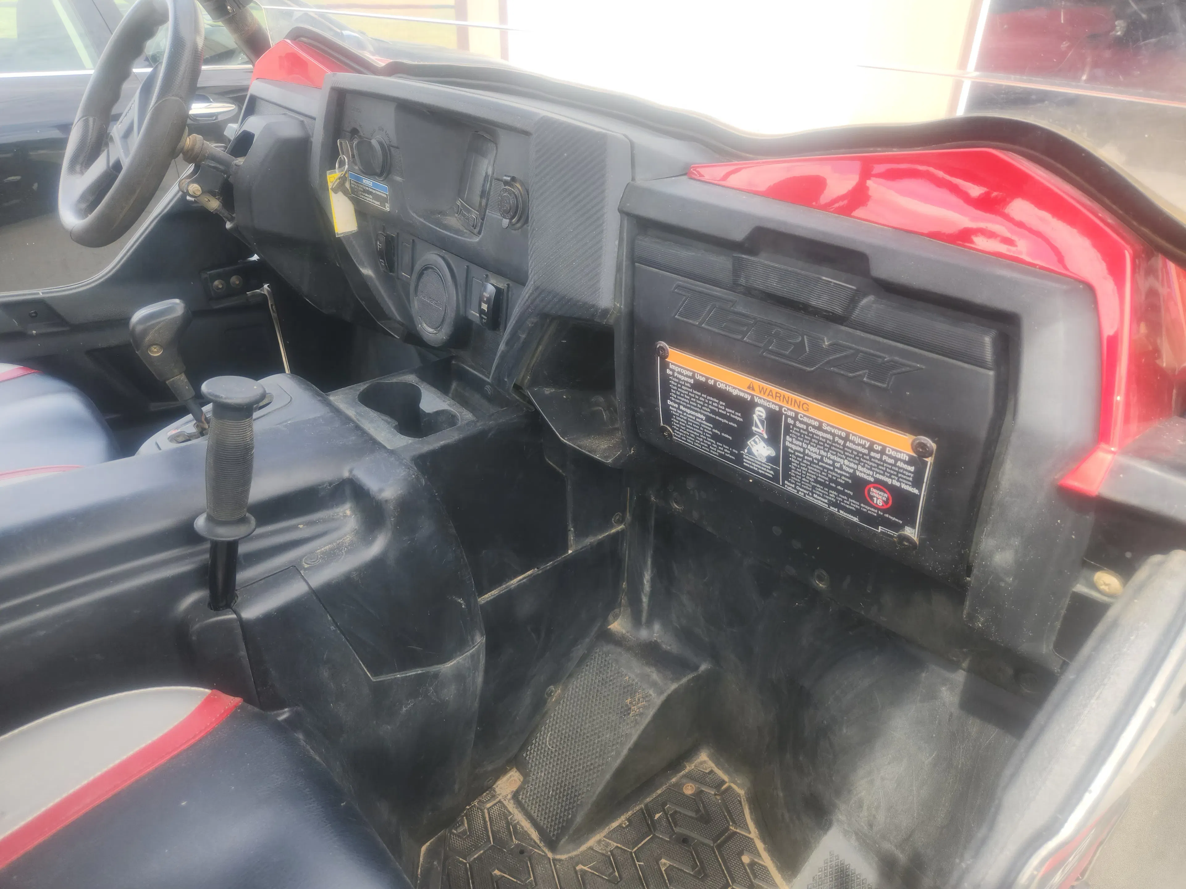 2021 Kawasaki Teryx4 interior-dash