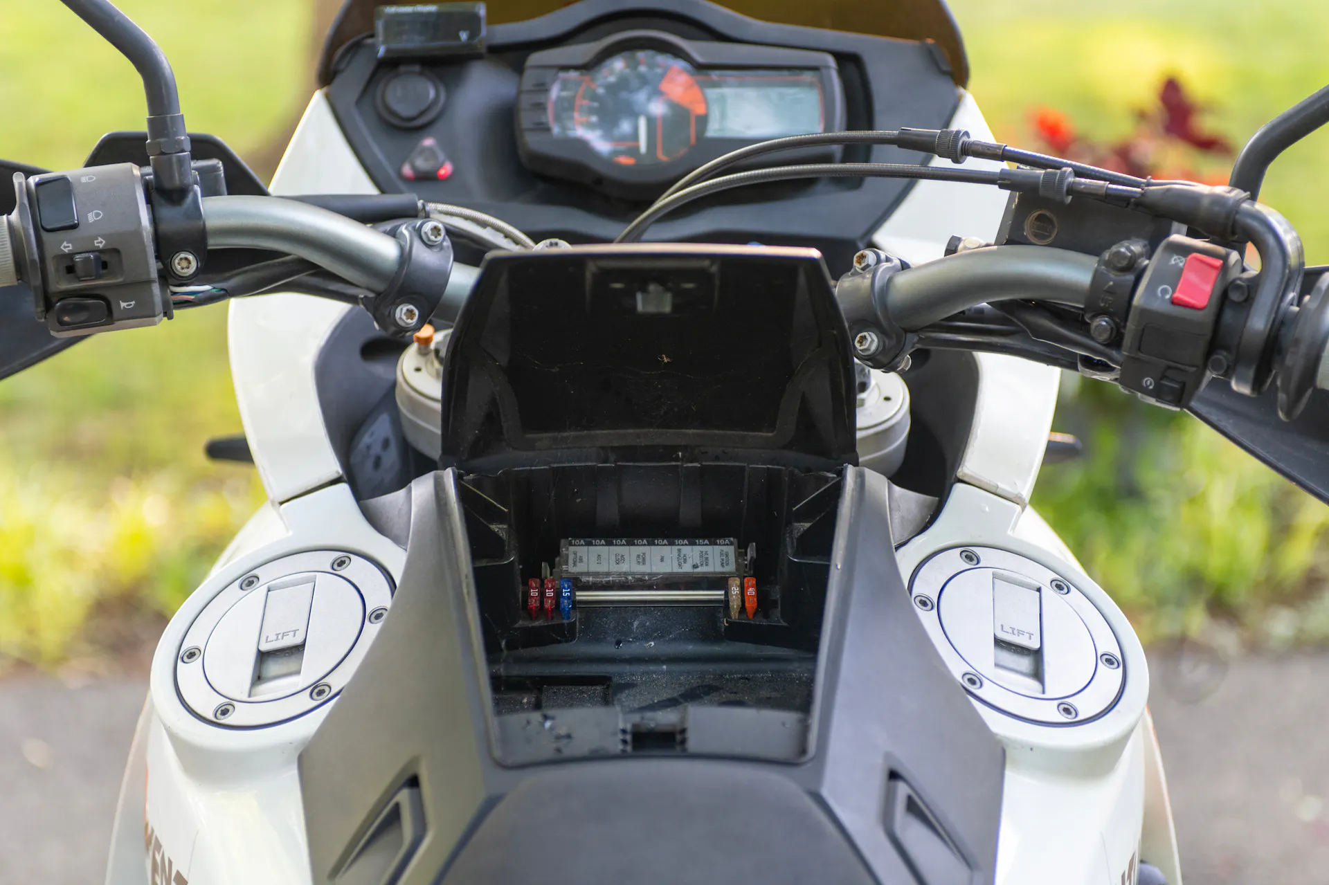 2010 KTM 990 Adventure storage