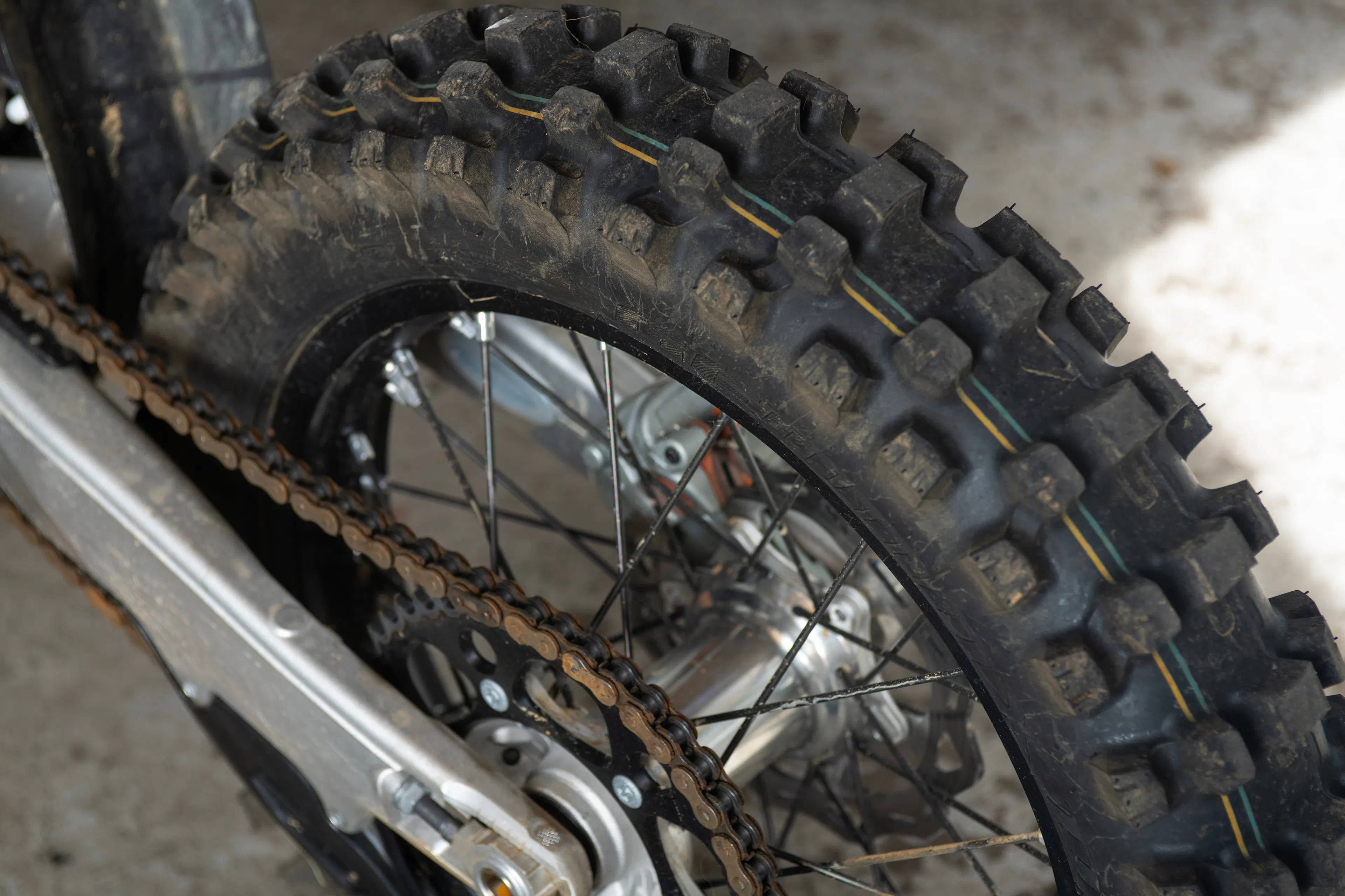 2024 KTM 350 XW-F chain side