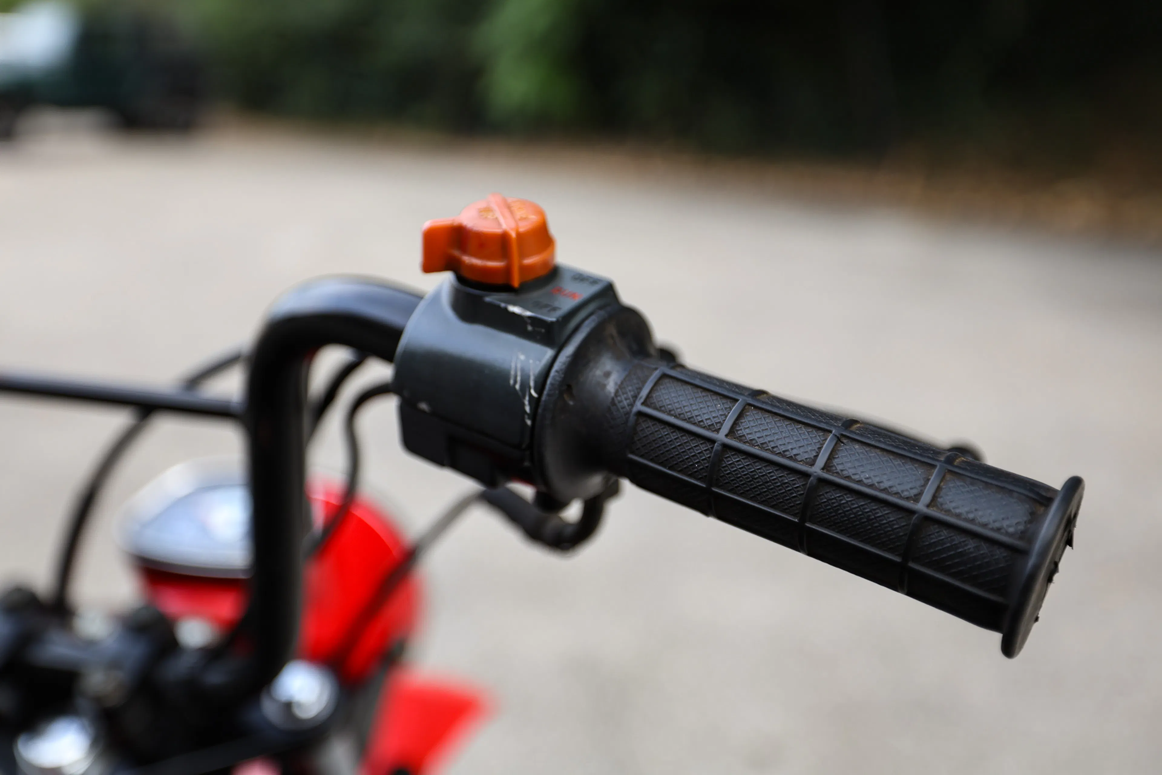 1993 Honda CT70 Mini Trail right grip