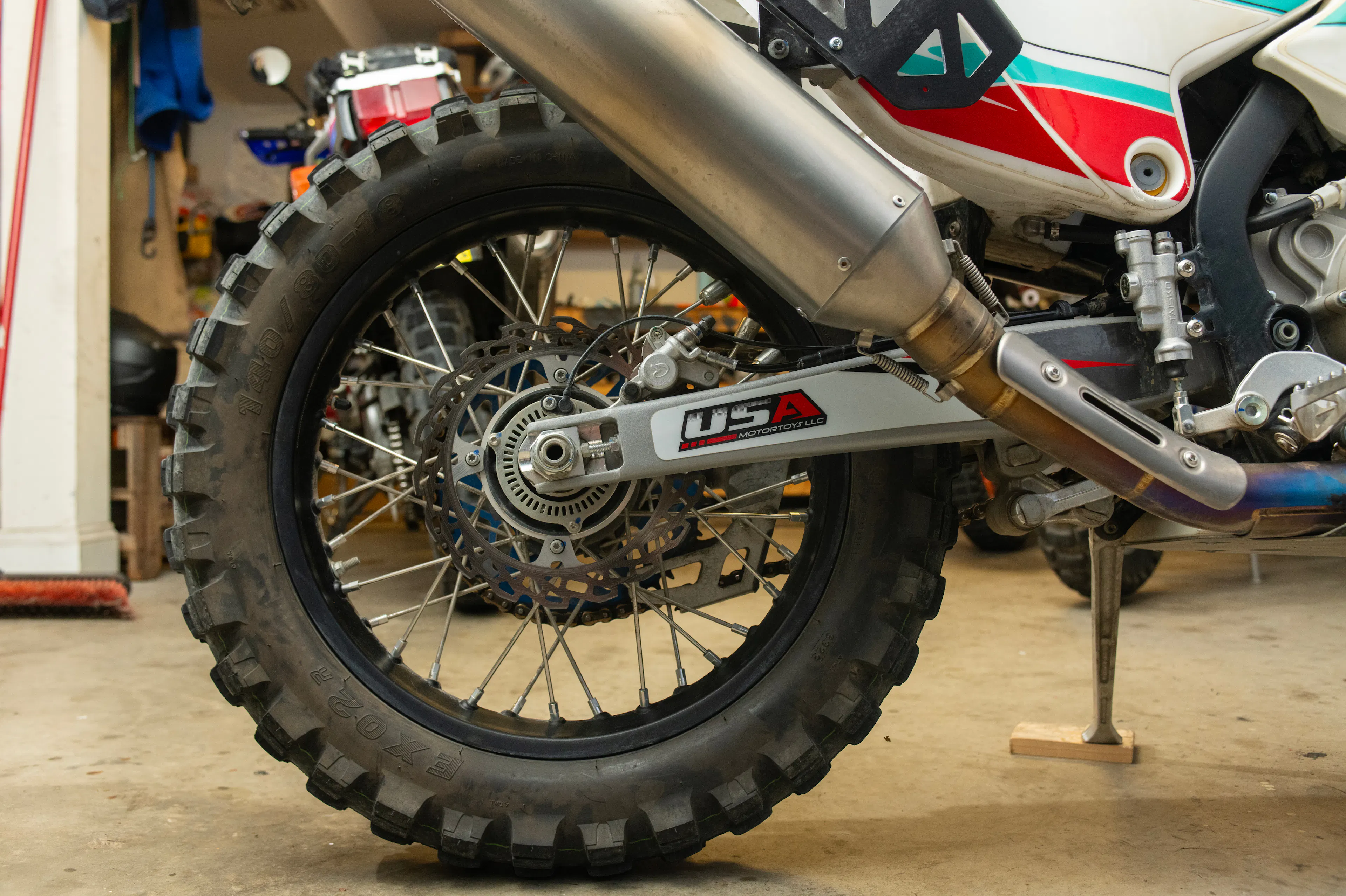 2024 Kove 450 Rally rear tire brake side