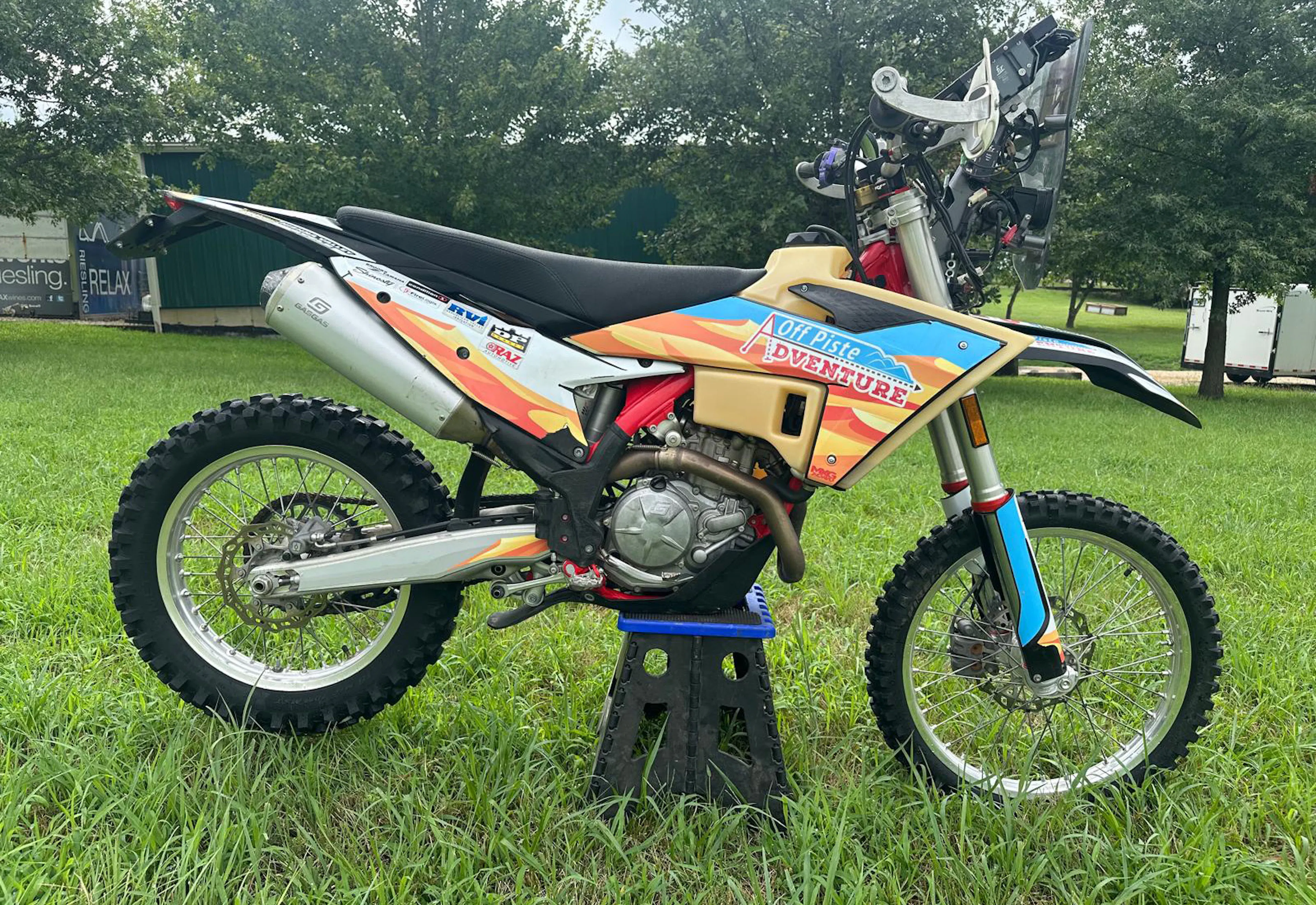 2024 GasGas ES500F right side