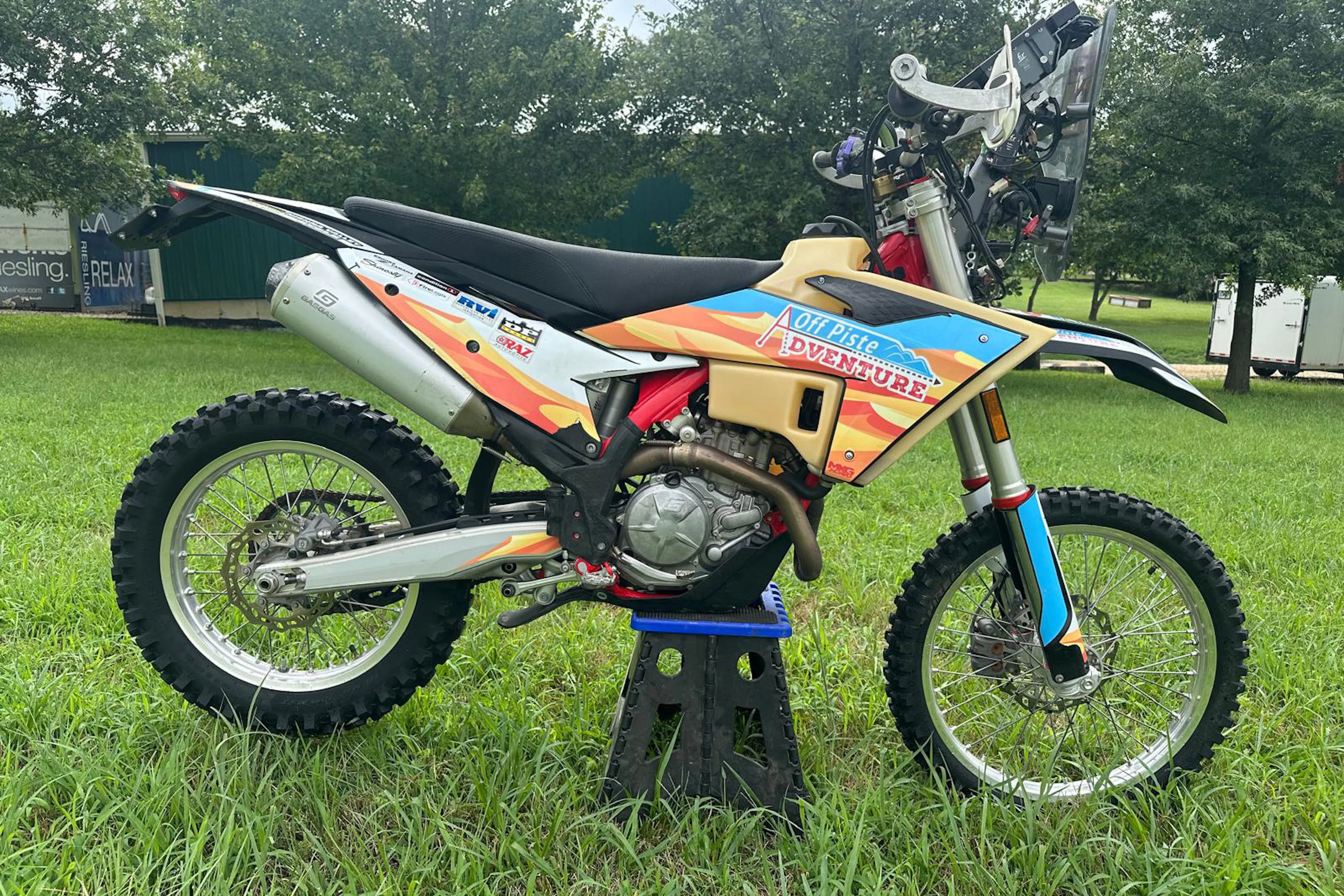 2024 GasGas ES500F right side