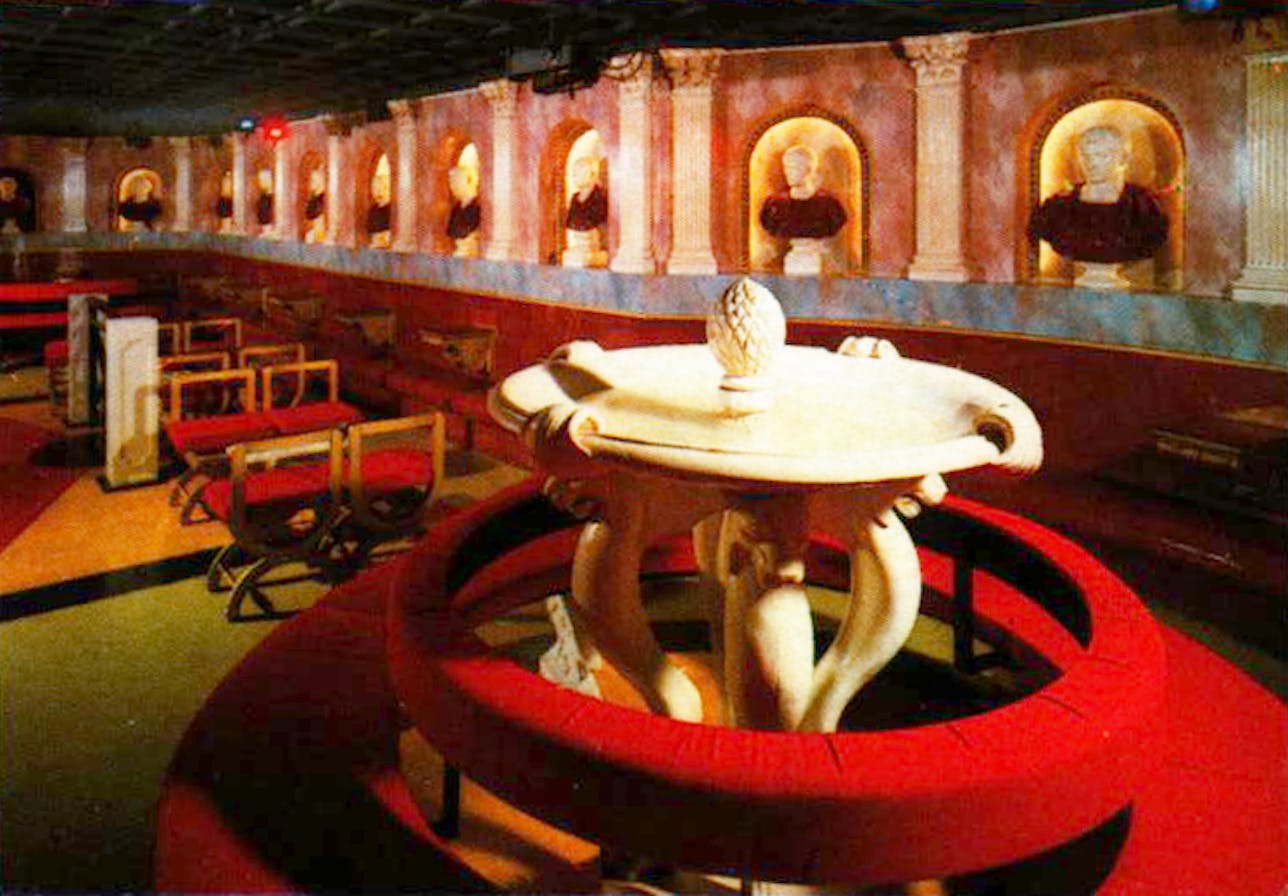 Discoteca divanetti Gabicce Mare