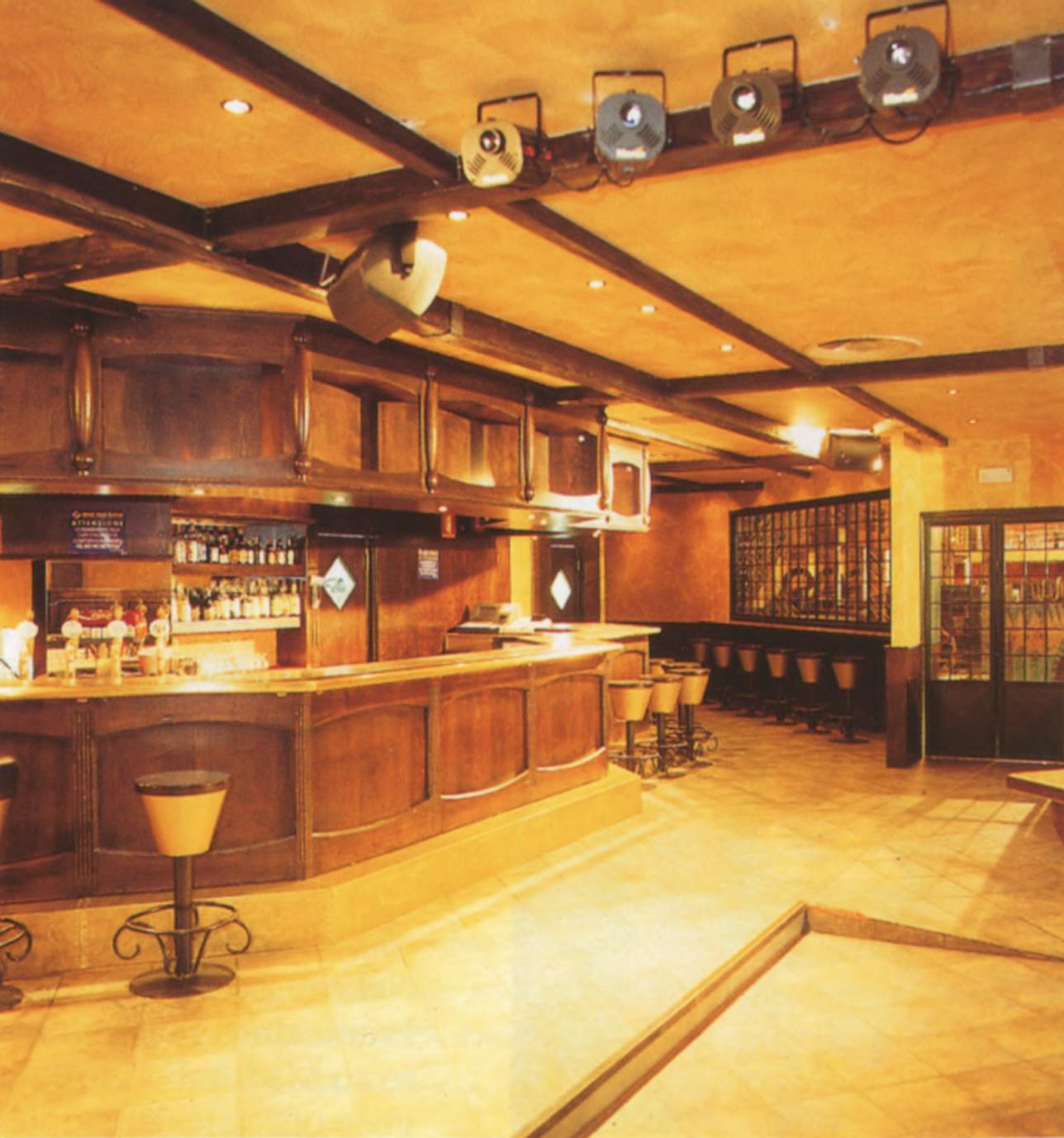 Pub Mithos Cles