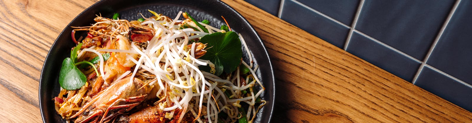 prawn pad thai from soho kitchen takapuna