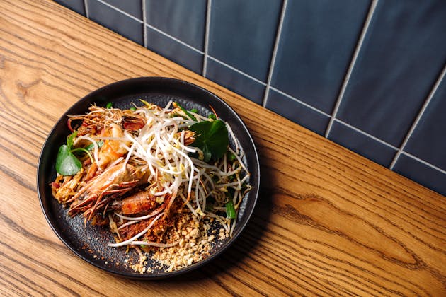 prawn pad thai from soho kitchen takapuna