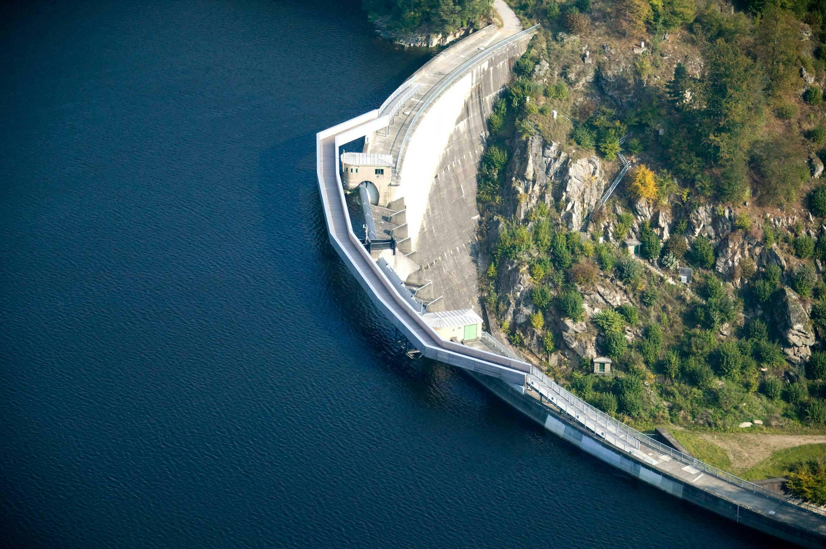 Staumauer Stausee Ottenstein Vogelperspektive Staumauer Stausee Ottenstein Vogelperspektive