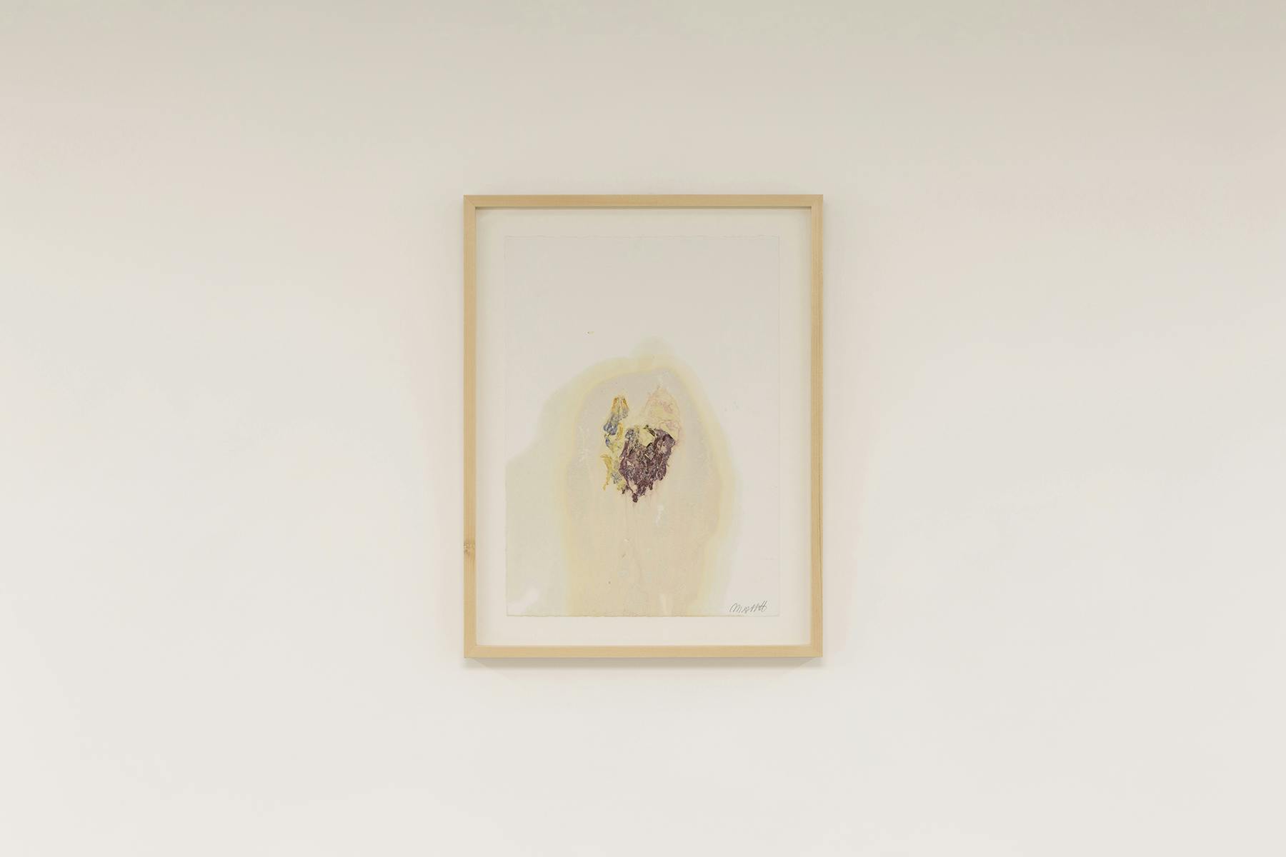 Marble and Flowers 2 (Flesh, Venus, A Heart), 2021, monostampa, fiori e polvere di marmo su carta, 48 x 37 cm