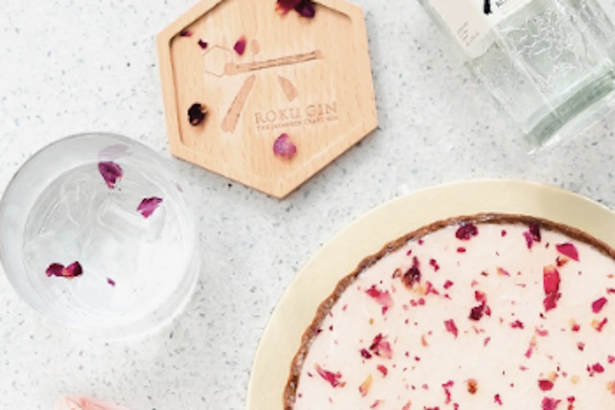 Fanntasy Bakes Raspberry Sakura Yogurt Tar Bundle Set