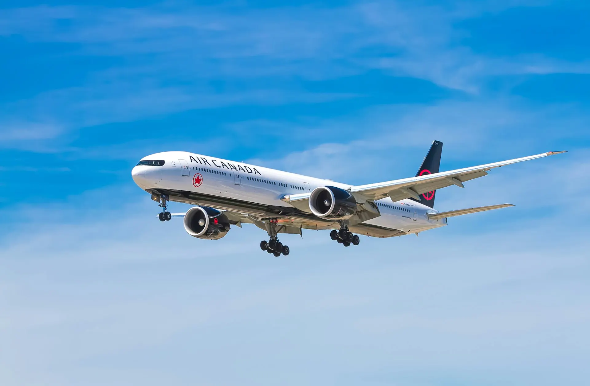Best Credit Cards for Overseas Spending in Singapore: 0% FX, Cashback, and Miles Compared