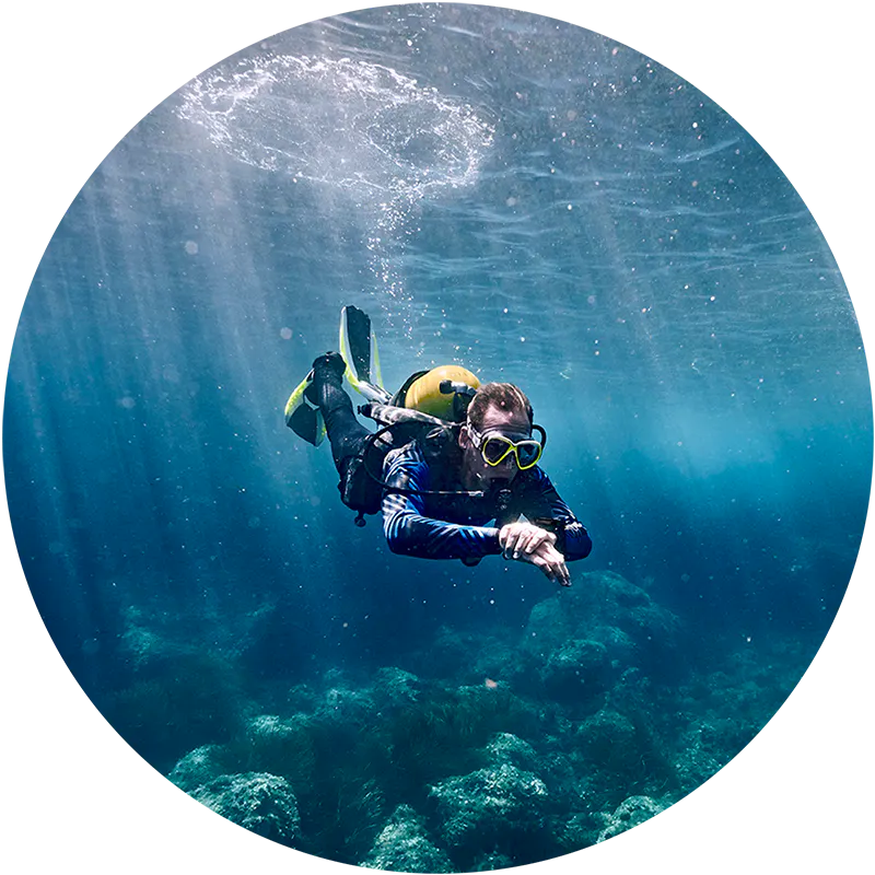scuba diver descending