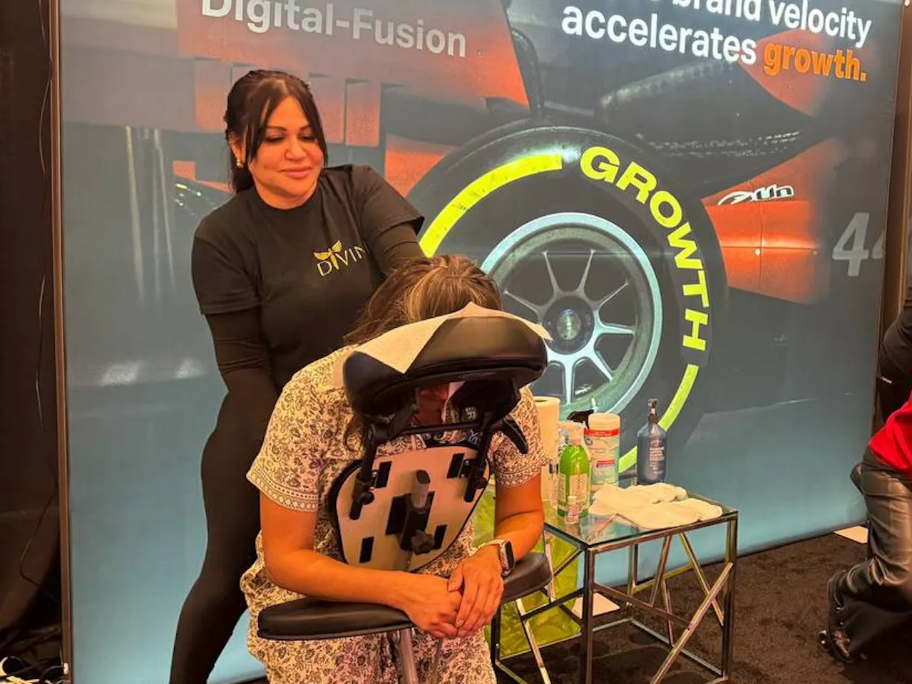 Las Vegas Chair Massage Therapy — What It Is and Why It Works Better Than Most People Expect