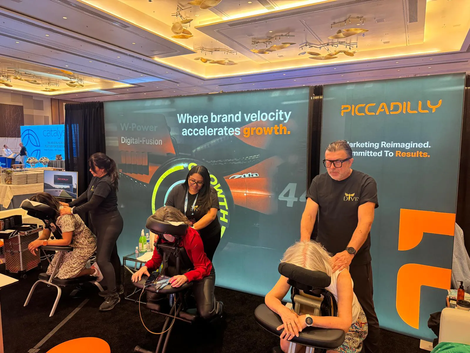 Las Vegas Chair Massage Therapy in 2026 — The Quiet Service That Changes How a Room Feels