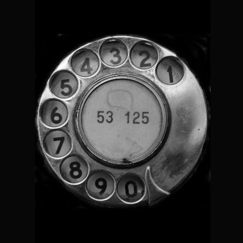 photo of old phone numerical keyboard