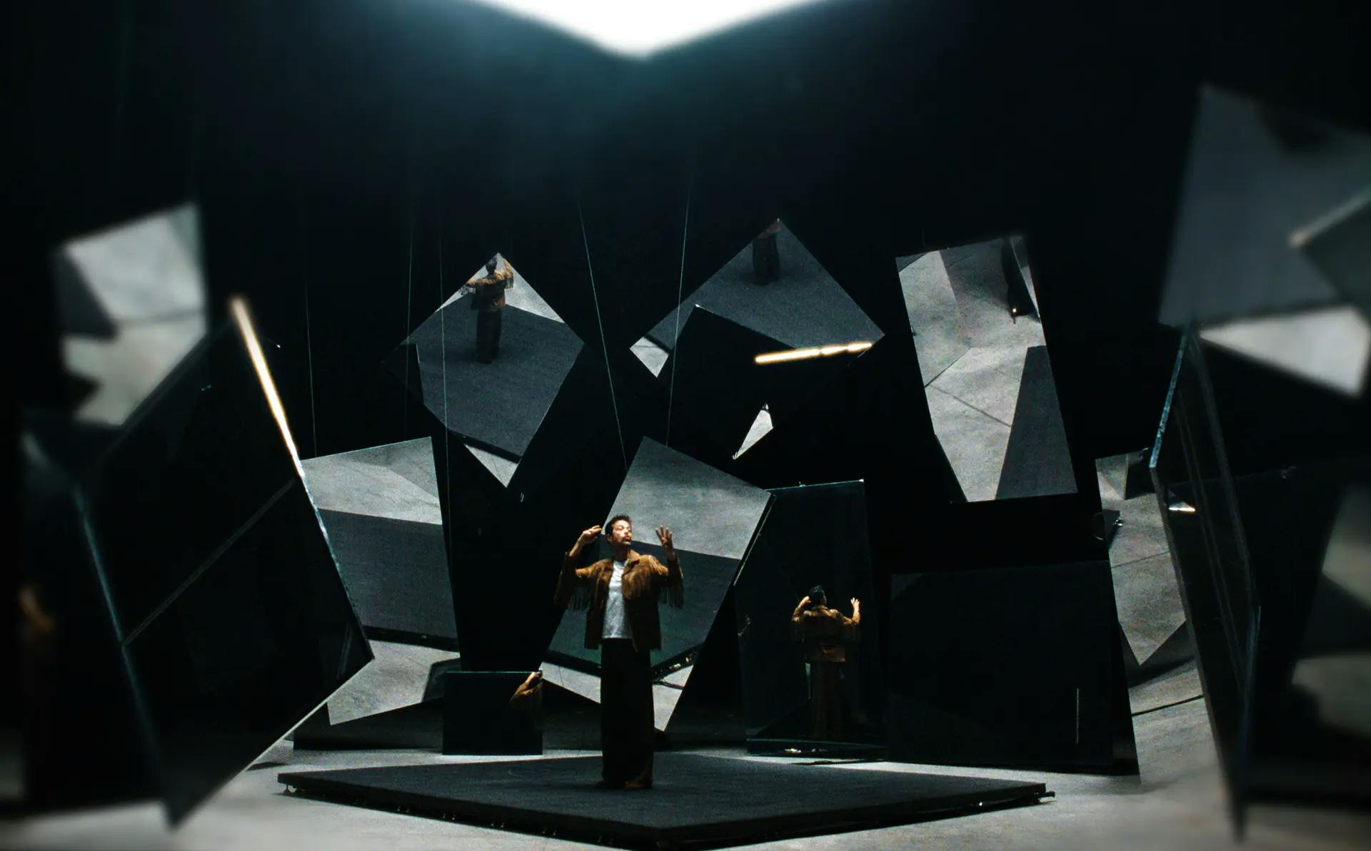 Stills embeces