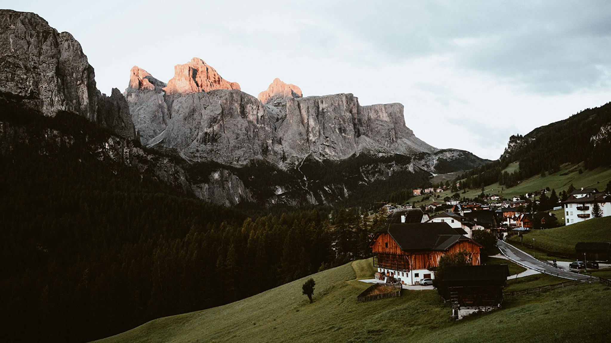 Foto Dolomiti paesaggio Val Badia vista sul Pisciadù