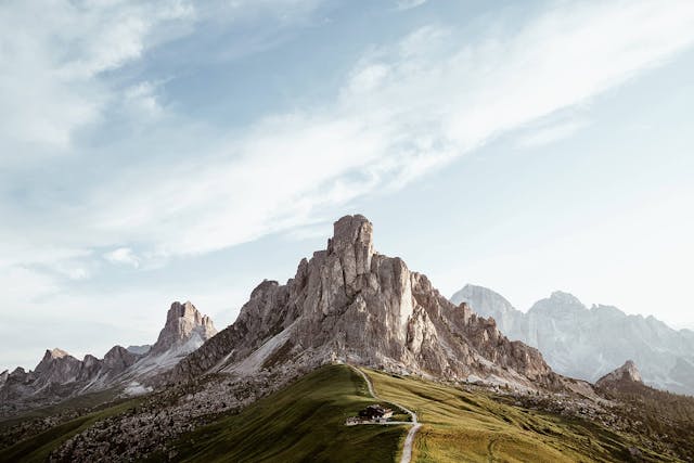Vista sul passo Giau - origini e identità delle Dolomiti