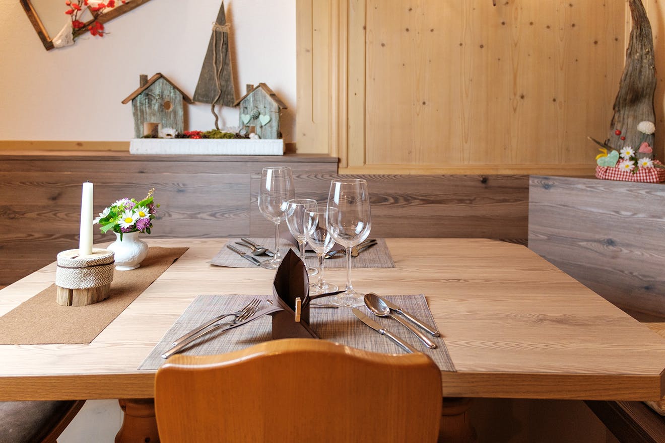 sala da pranzo mezza pensione hotel tre stelle per famiglie in Alto Adige