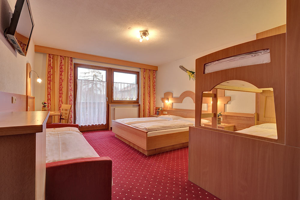 Stanza hotel tre stelle per famiglie in alto adige