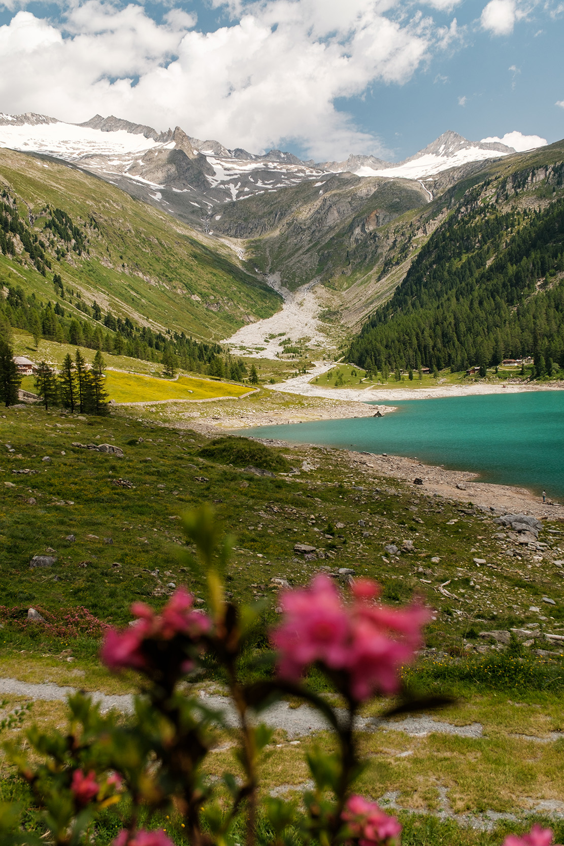 paesaggio lago dolomiti - ospitalità di montagna