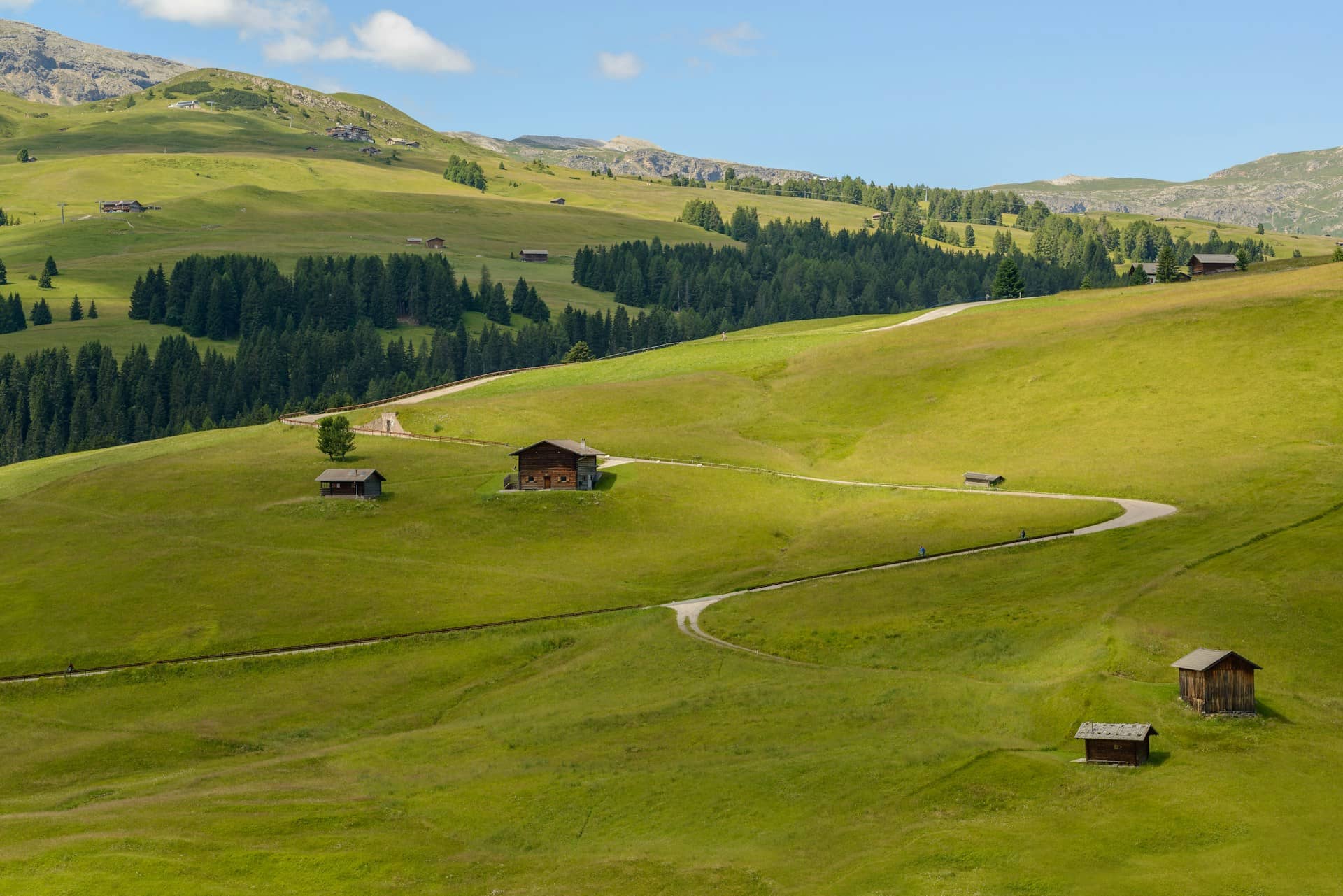 Escursione Madonna di campeggio trekking dei 5 laghi