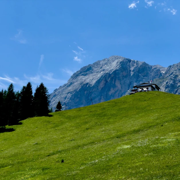 Weekend al Rifugio Scarpa-Gurekian: da Forcella Aurine ai piedi dell'Agner