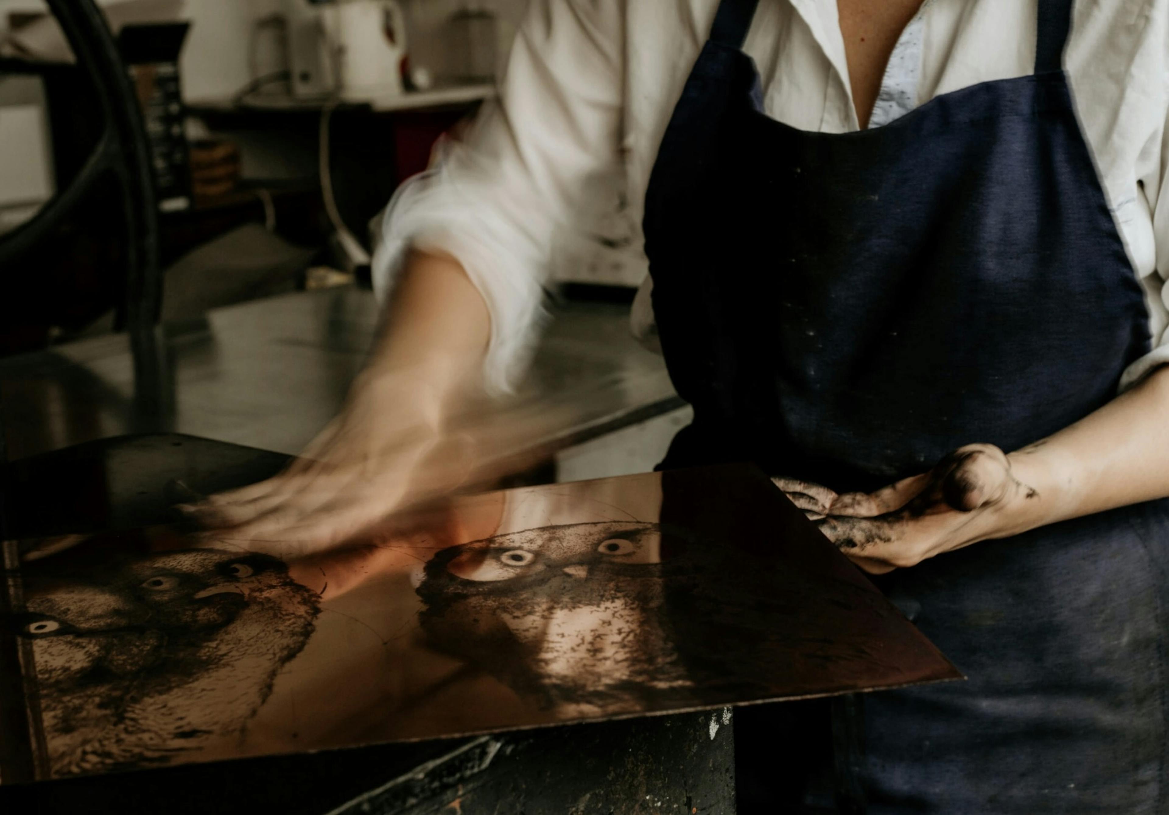 Atelier gravure Marjan Seyedin Domaine de Cazenac