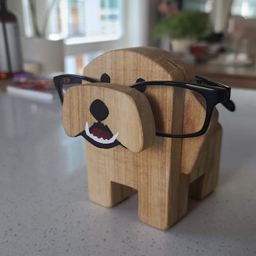 Cover Image for Wooden Glasses Holder